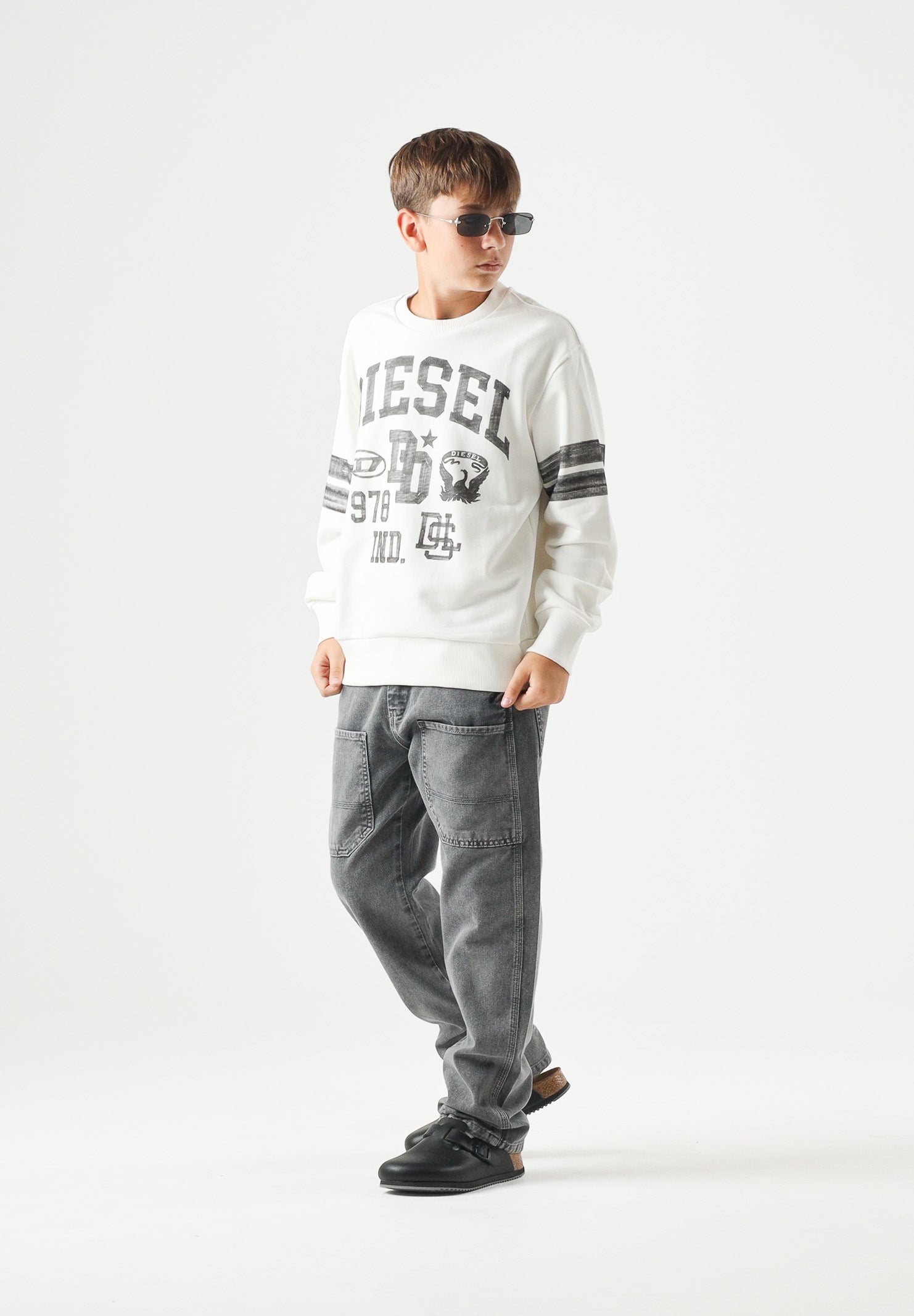 DIESEL Jeans ASPHALT grigio scuro per donna, ragazzi e bambini con lavaggio effetto used. J02330KXBUP K910A DIESEL