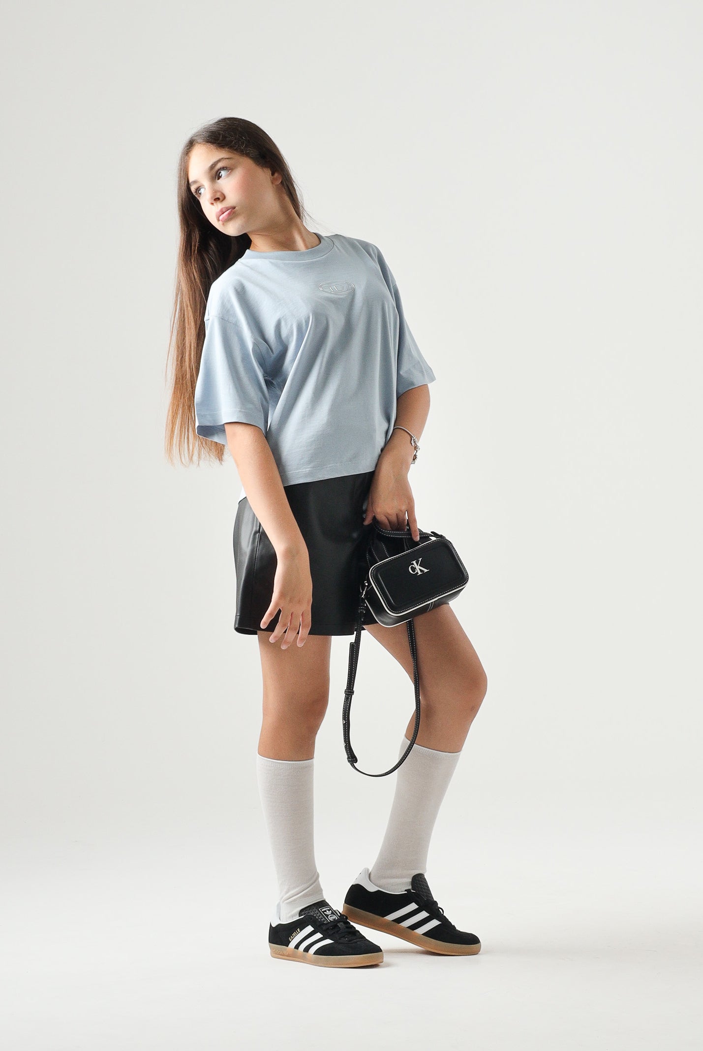 DIESEL T-shirt TLIXIN Dusty Blue, azzurro cielo per donna, ragazzi e bambini con piccolo logo Oval D frontale. J0291800YI9 K80U DIESEL
