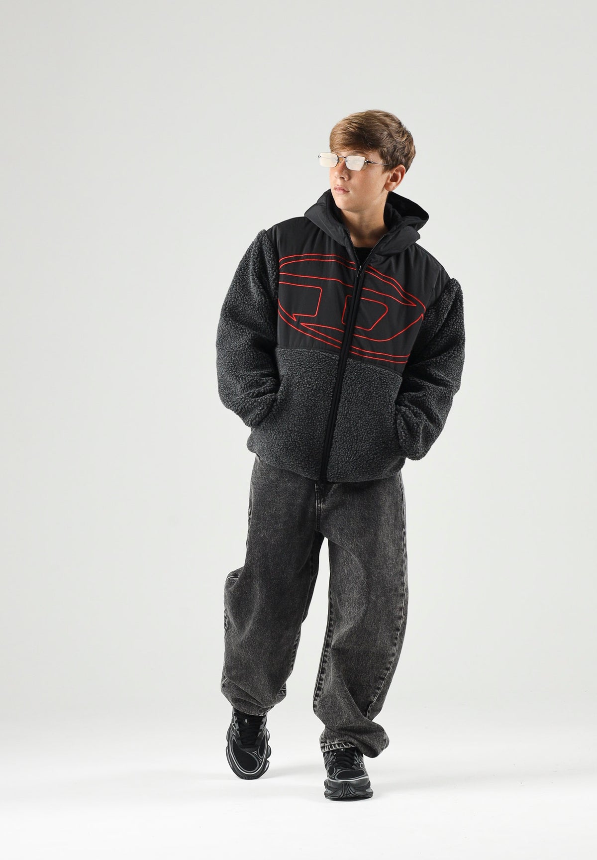 DIESEL Piumino ASPHALT, grigio antracite per donna, ragazzi e bambini con maxi logo J029790QFAH K910A DIESEL