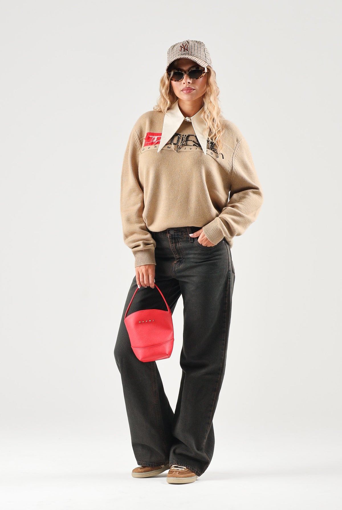 DIESEL Maglione girocollo sandy-sabbia per donna, ragazza e bambina con grafica logo stampata. J02981KYAYX K708 DIESEL