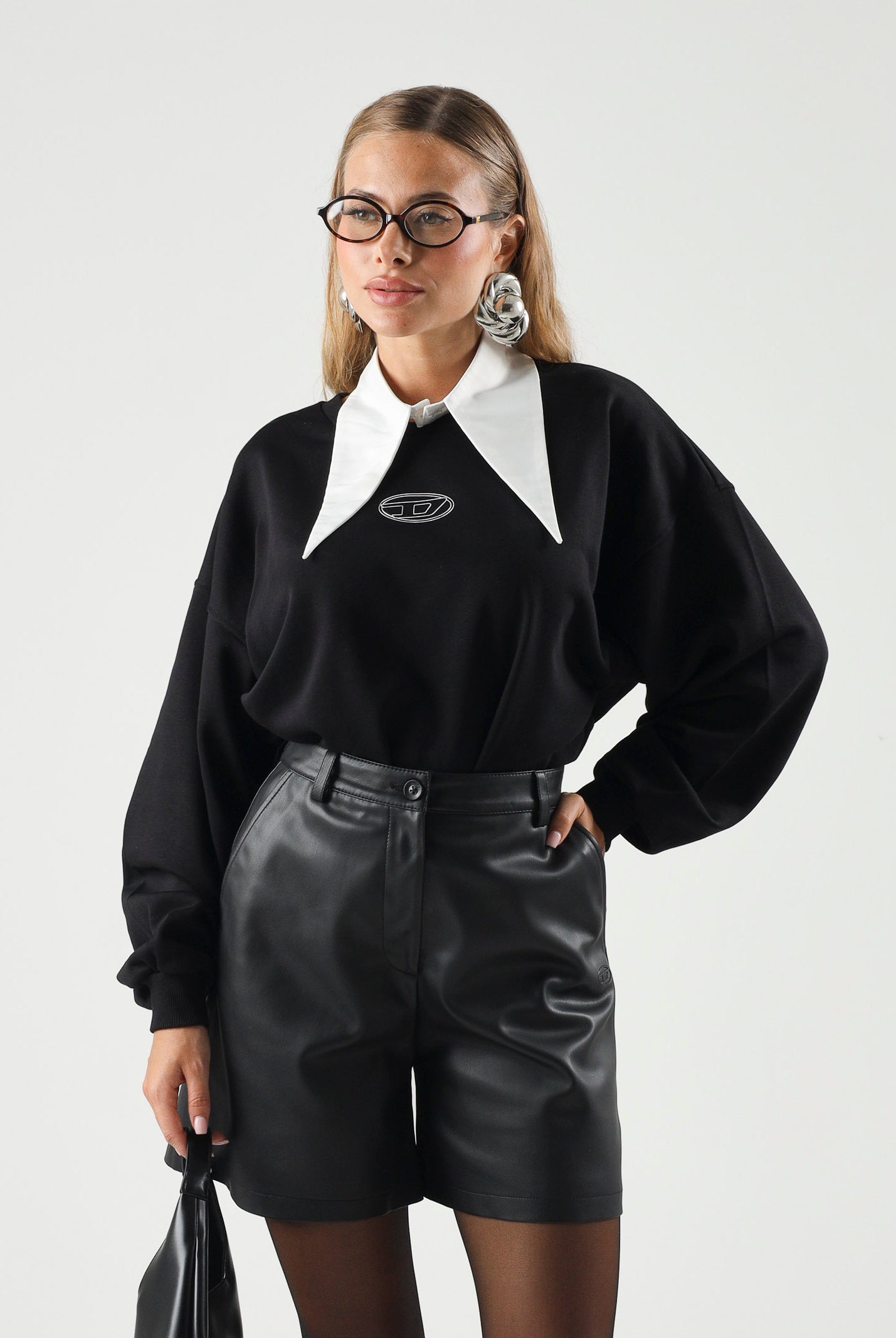 DIESEL Felpa SALILLY nera, per donna, ragazzi e bambini con logo Oval D frontale e linea morbida. J03017KYAZ3 K900 DIESEL