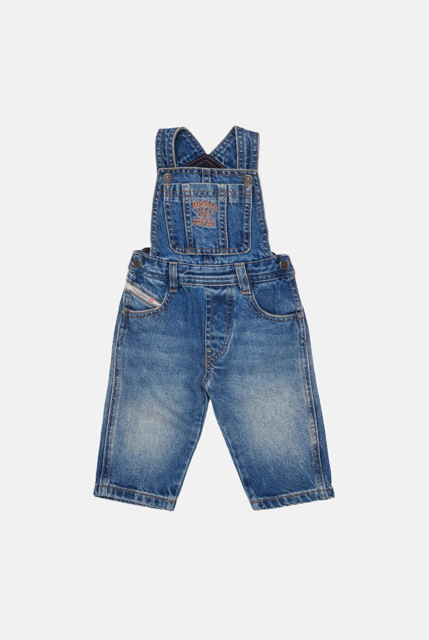 DIESEL Tuta salopette denim per neonato con bretelle regolabili e tasca pettorale logata. K00813KXBU1 K01 DIESEL