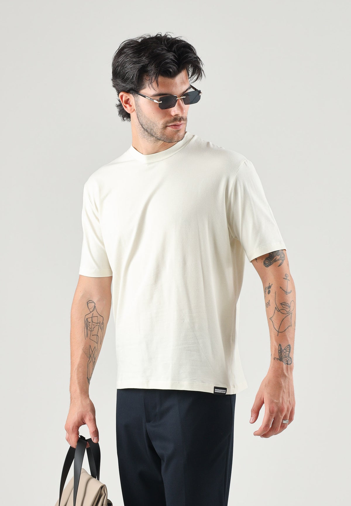 DSQUARED2 T-shirt manica corta ivory-panna per uomo con patch logo applicato D9M946460 105 DSQUARED2
