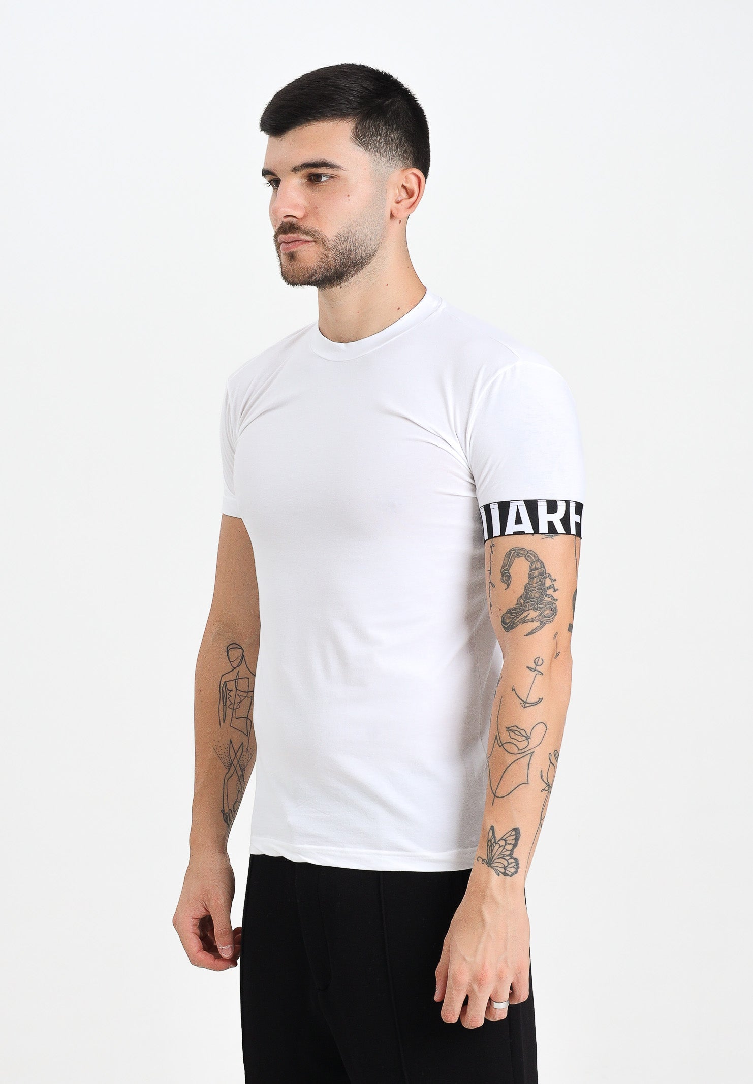 DSQUARED2 T-shirt a manica corta bianca da uomo con manica logata D9M3S6190 110 DSQUARED2