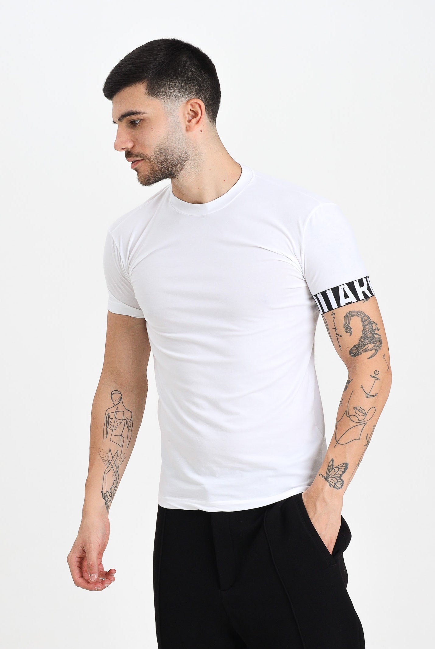 DSQUARED2 T-shirt a manica corta bianca da uomo con manica logata D9M3S6190 110 DSQUARED2