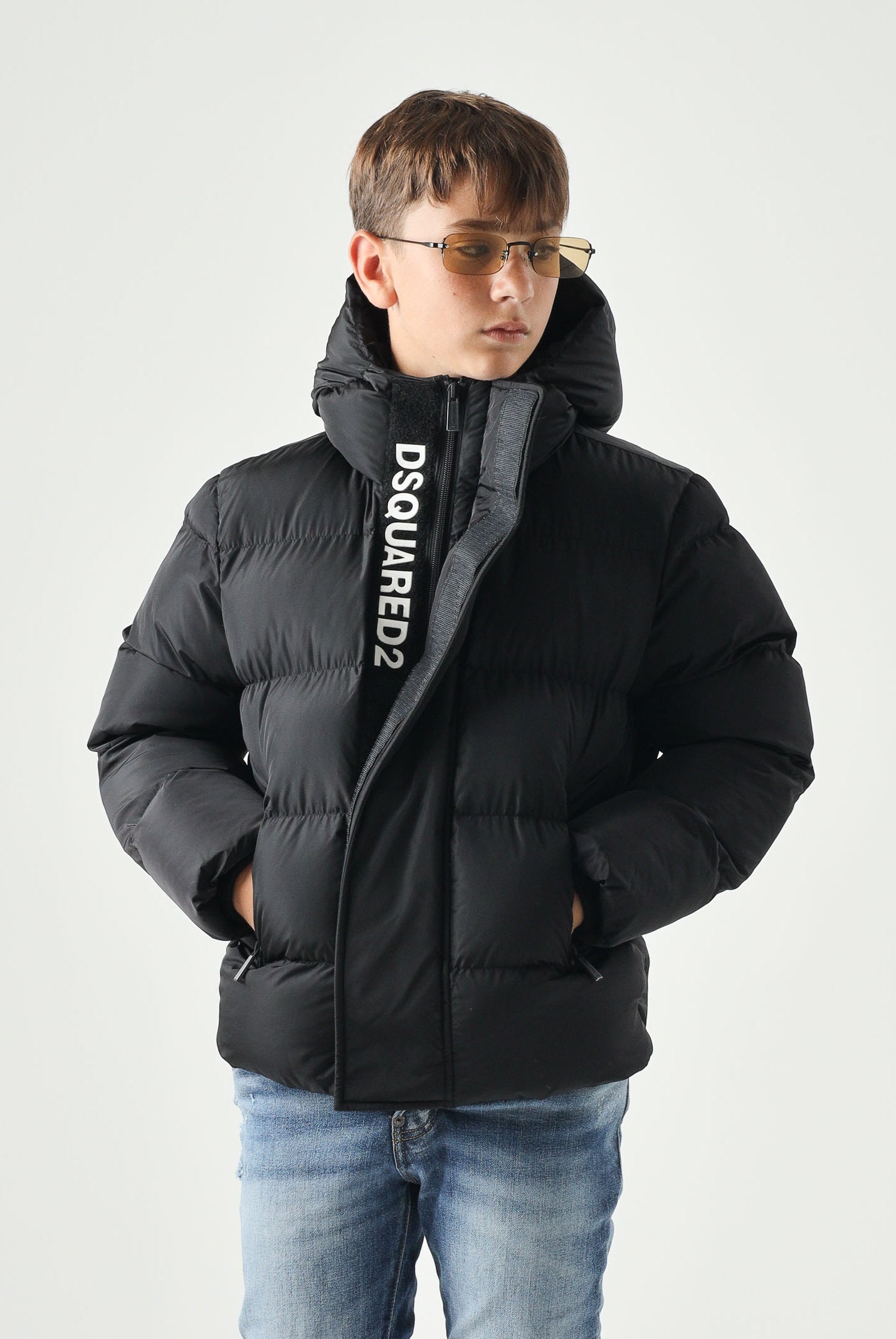 DSQUARED2 Giubbotto piumino nero per donna, ragazzi e bambini, con design trapuntato tinta unita.<BR/> DQ1090D00BN DQ900 DSQUARED2