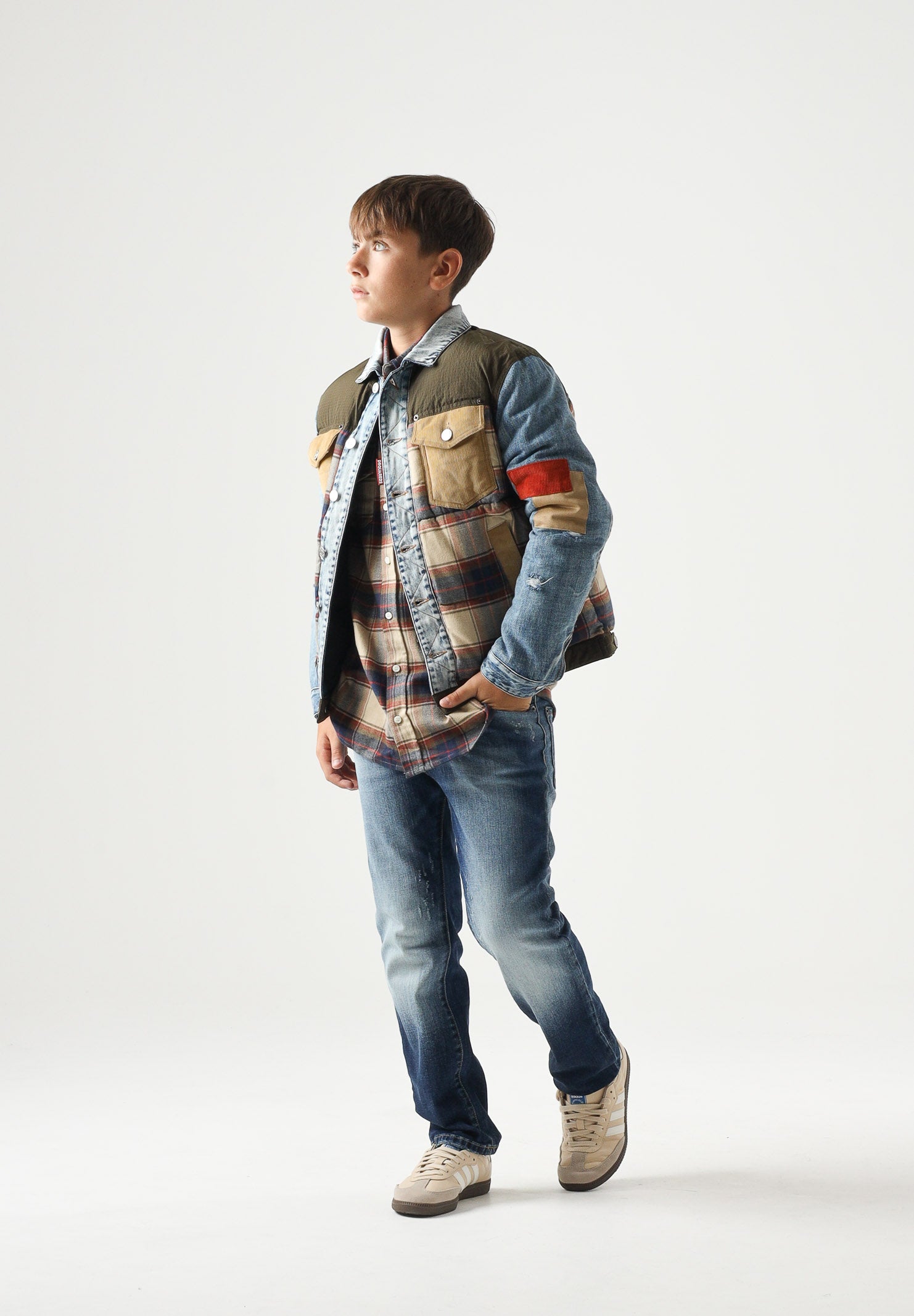 DSQUARED2 Jeans 642 blu per donna, ragazzi e bambini con effetto faded e dettagli distressed.<BR/> DQ2252D0AHR DQ01 DSQUARED2