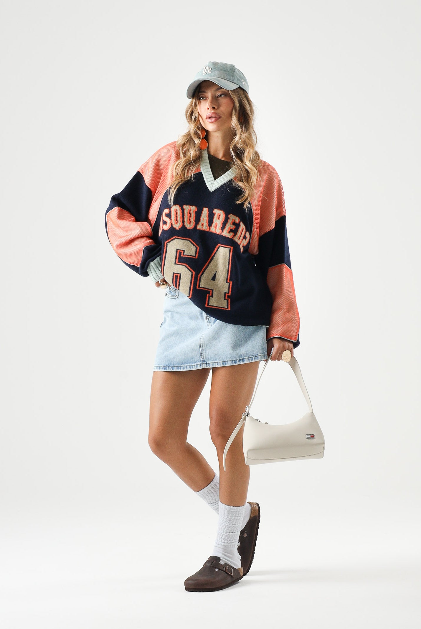 DSQUARED2 Maglione VARSITY nayvy-blu per donna, ragazzi e bambini <BR/>con logo numerico ricamato. DQ3438D0AII DQ864 DSQUARED2