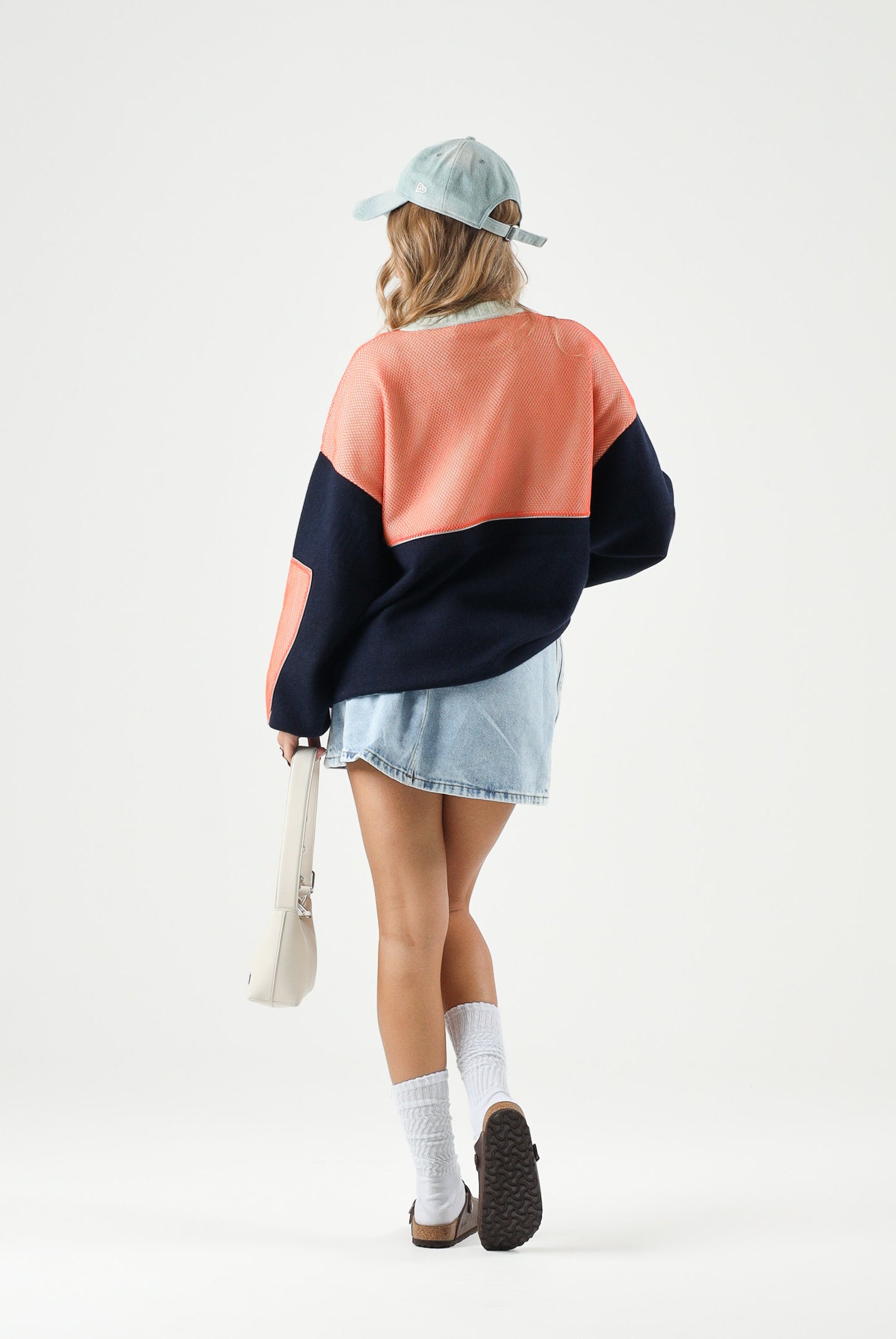 DSQUARED2 Maglione VARSITY nayvy-blu per donna, ragazzi e bambini <BR/>con logo numerico ricamato. DQ3438D0AII DQ864 DSQUARED2