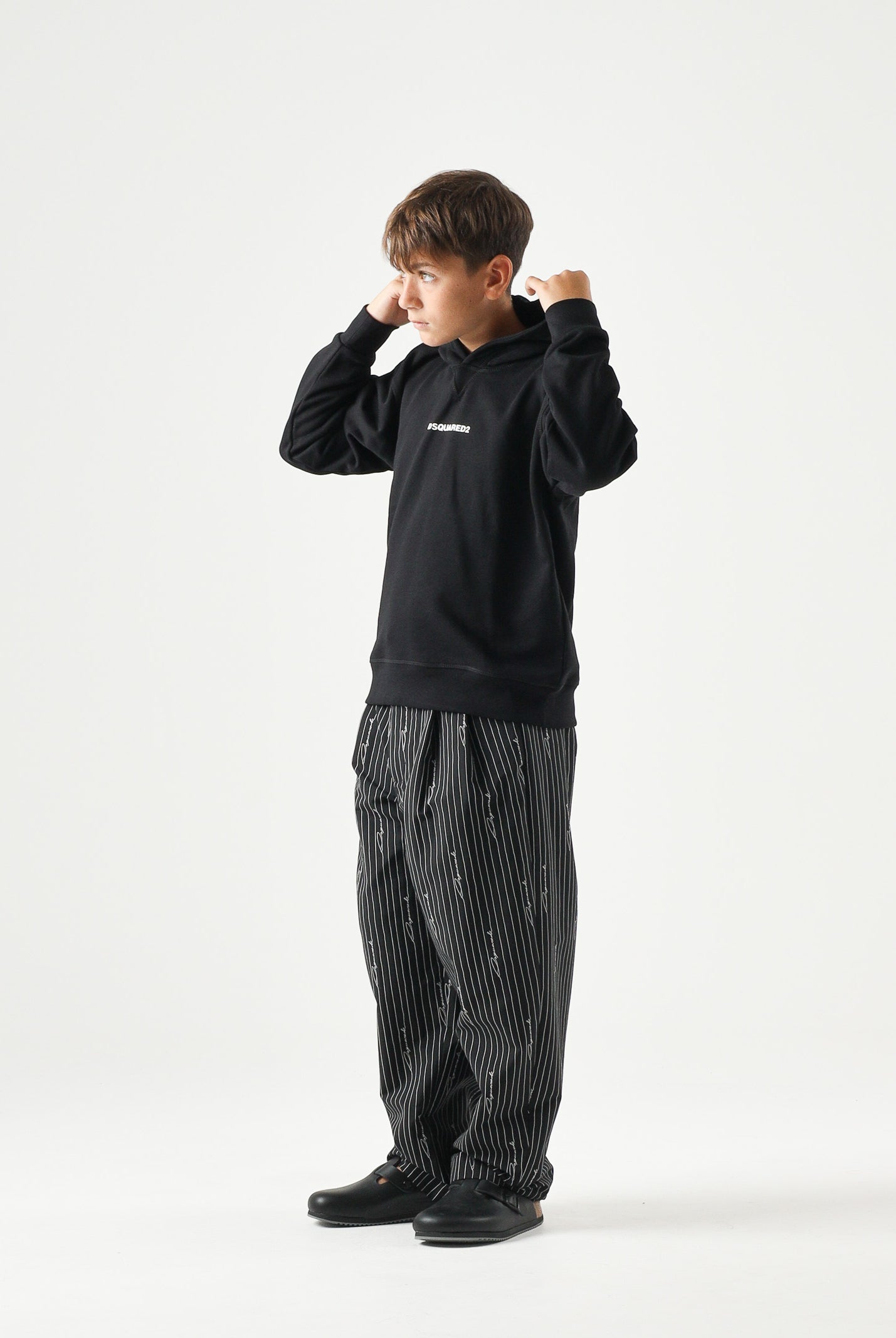 DSQUARED2 Felpa con cappuccio nera per donna, ragazzi e bambini con logo frontale. DQ3557D0AIZ DQ900 DSQUARED2