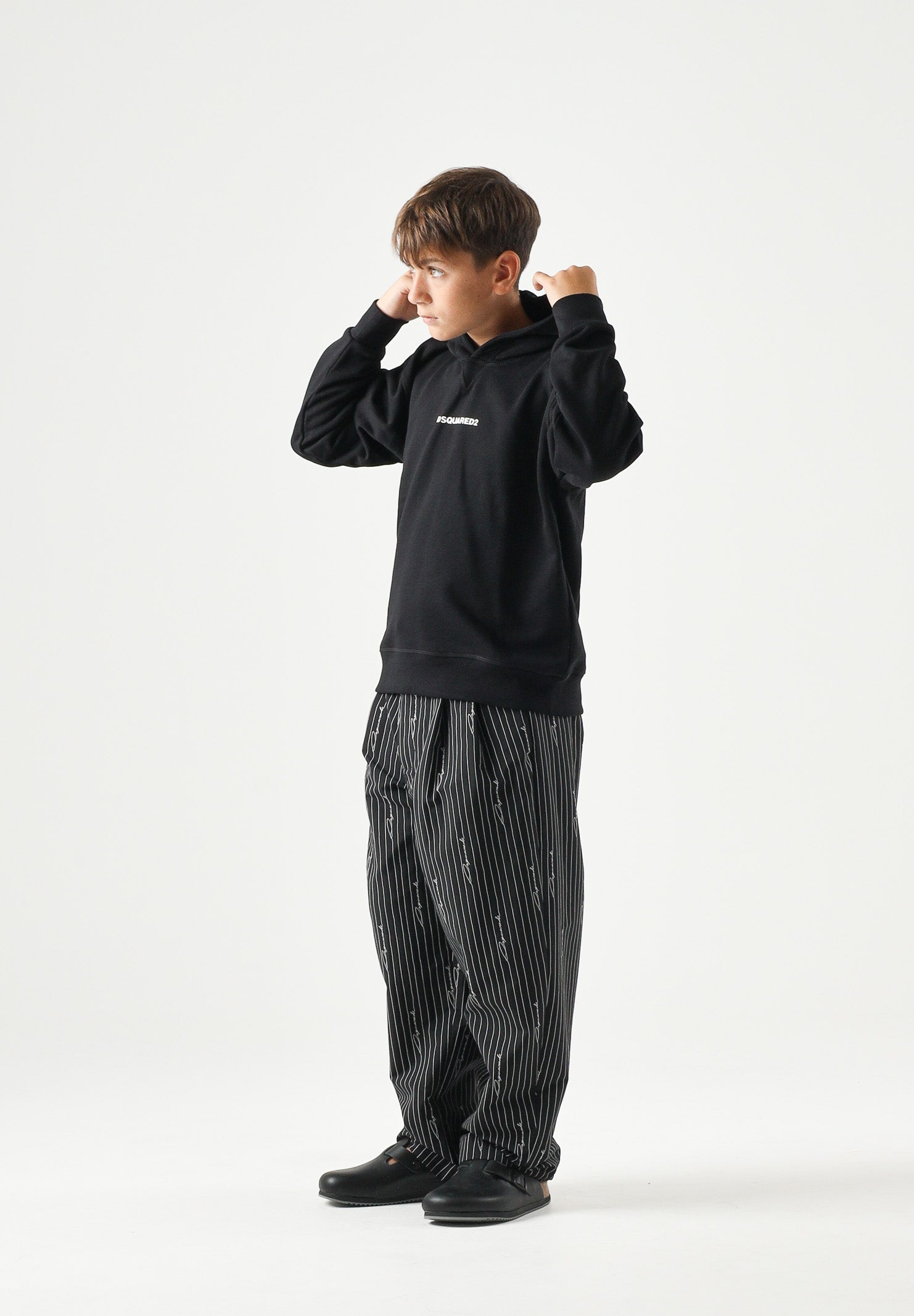 DSQUARED2 Felpa con cappuccio nera per donna, ragazzi e bambini con logo frontale. DQ3557D0AIZ DQ900 DSQUARED2