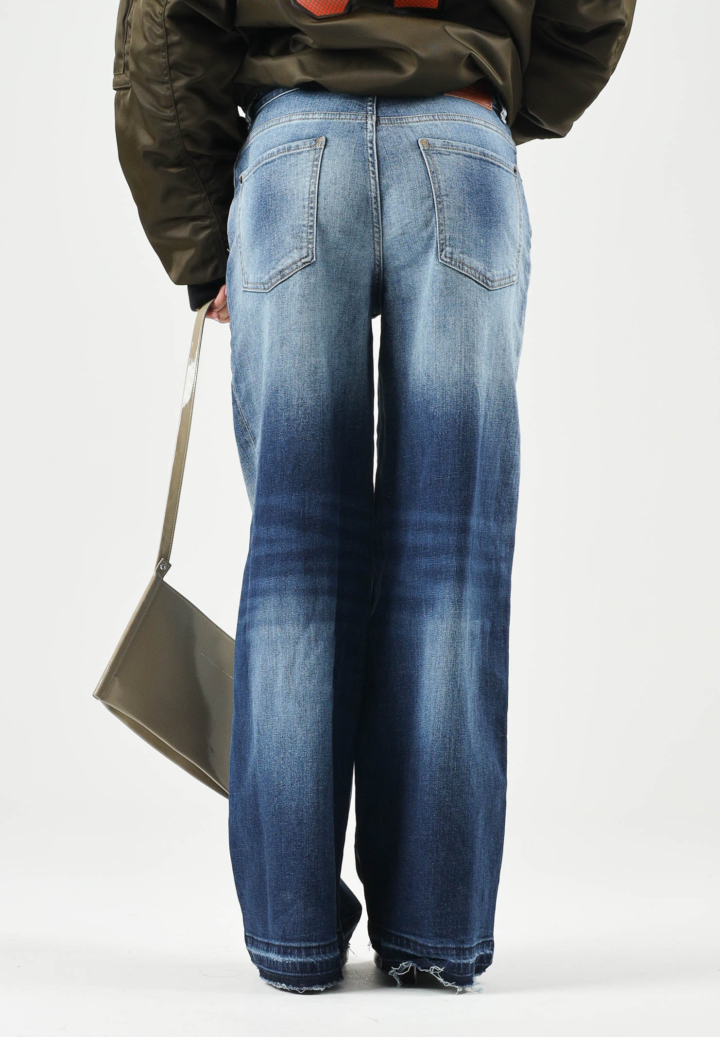 DSQUARED2 Jeans cropped in denim Blu, per donna, ragazzi e bambini con gamba ampia. DQ3577D0AHR DQ01 DSQUARED2