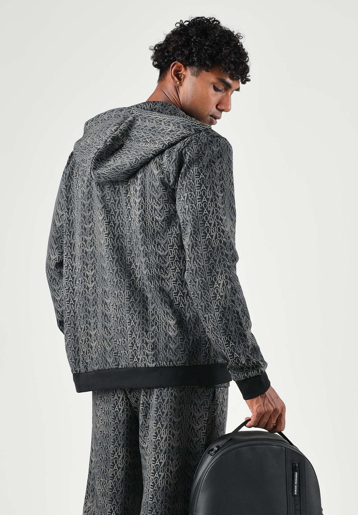 EA7 Felpa con zip nera per uomo con motivo geometrico all-over 7M002206AF12660 FC099 EA7