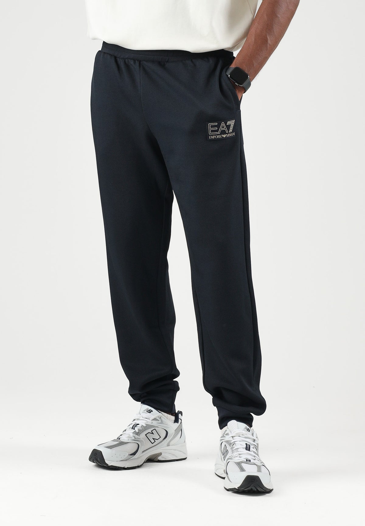 EA7 Pantaloni TRAIN PREMIUM LABEL M PANTS blu scuro da uomo 7M002248AF26242 UB102 EA7