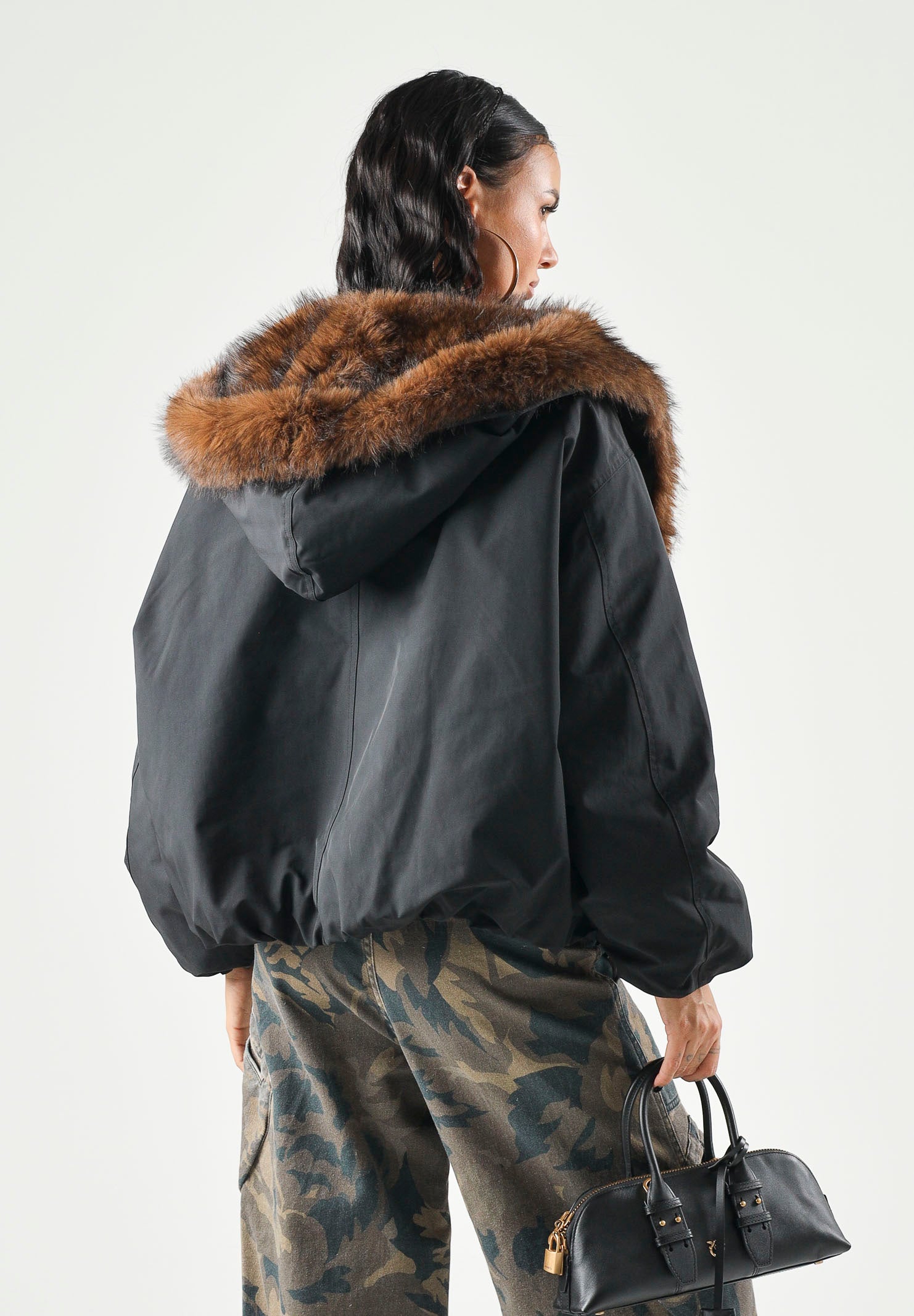 EFW260126 001 ELEH