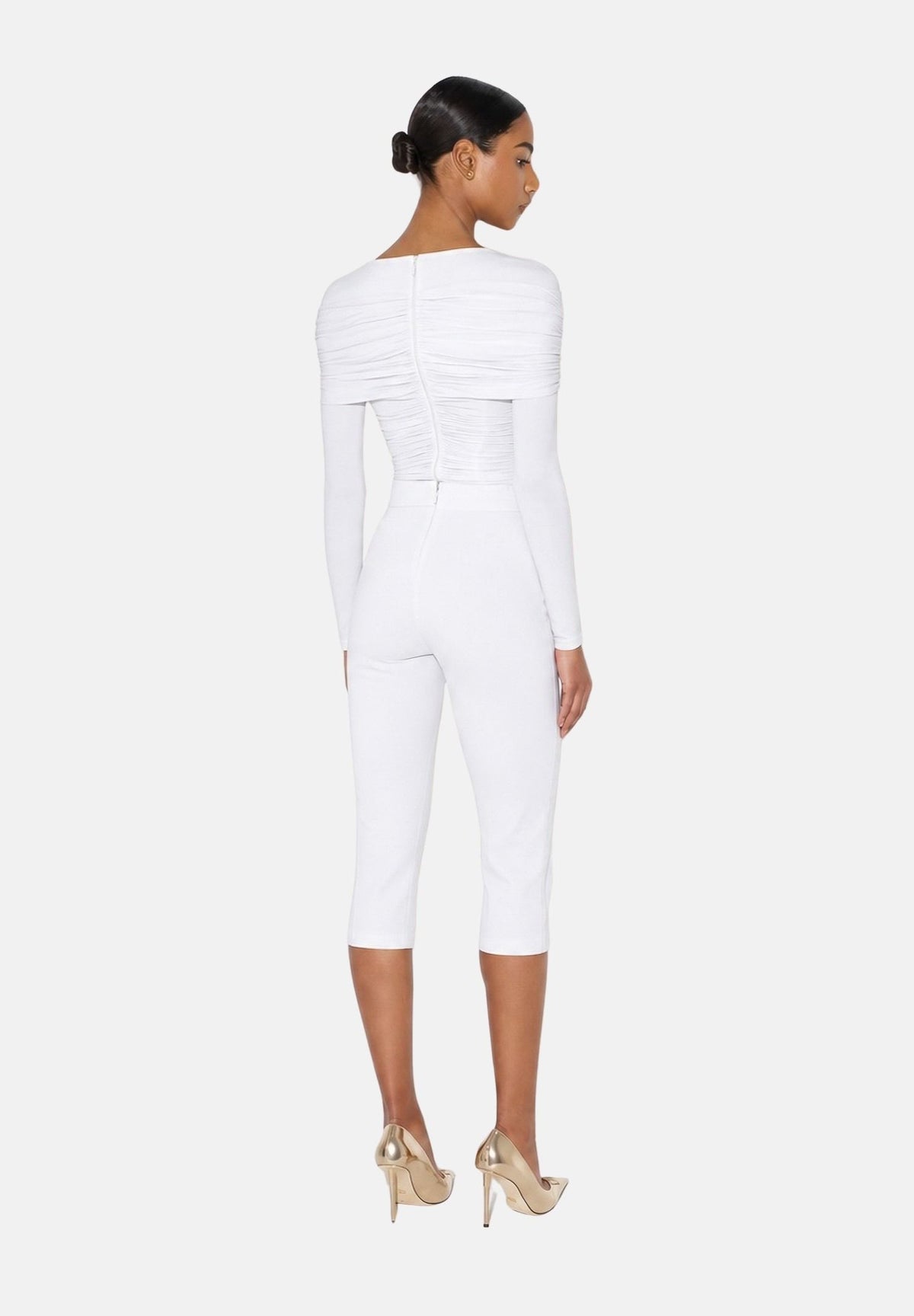ELISABETTA FRANCHI Body avorio per donna con raffinate maniche lunghe, scollo rotondo e prezioso dettaglio gioiello centrale. BO04267E2 360 ELISABETTA FRANCHI