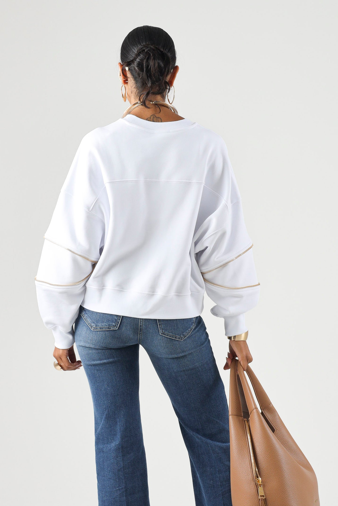 ELISABETTA FRANCHI Maglia Gesso bianco da donna con logo frontale e dettagli a contrasto sulle maniche. MD05P66E2 270 ELISABETTA FRANCHI