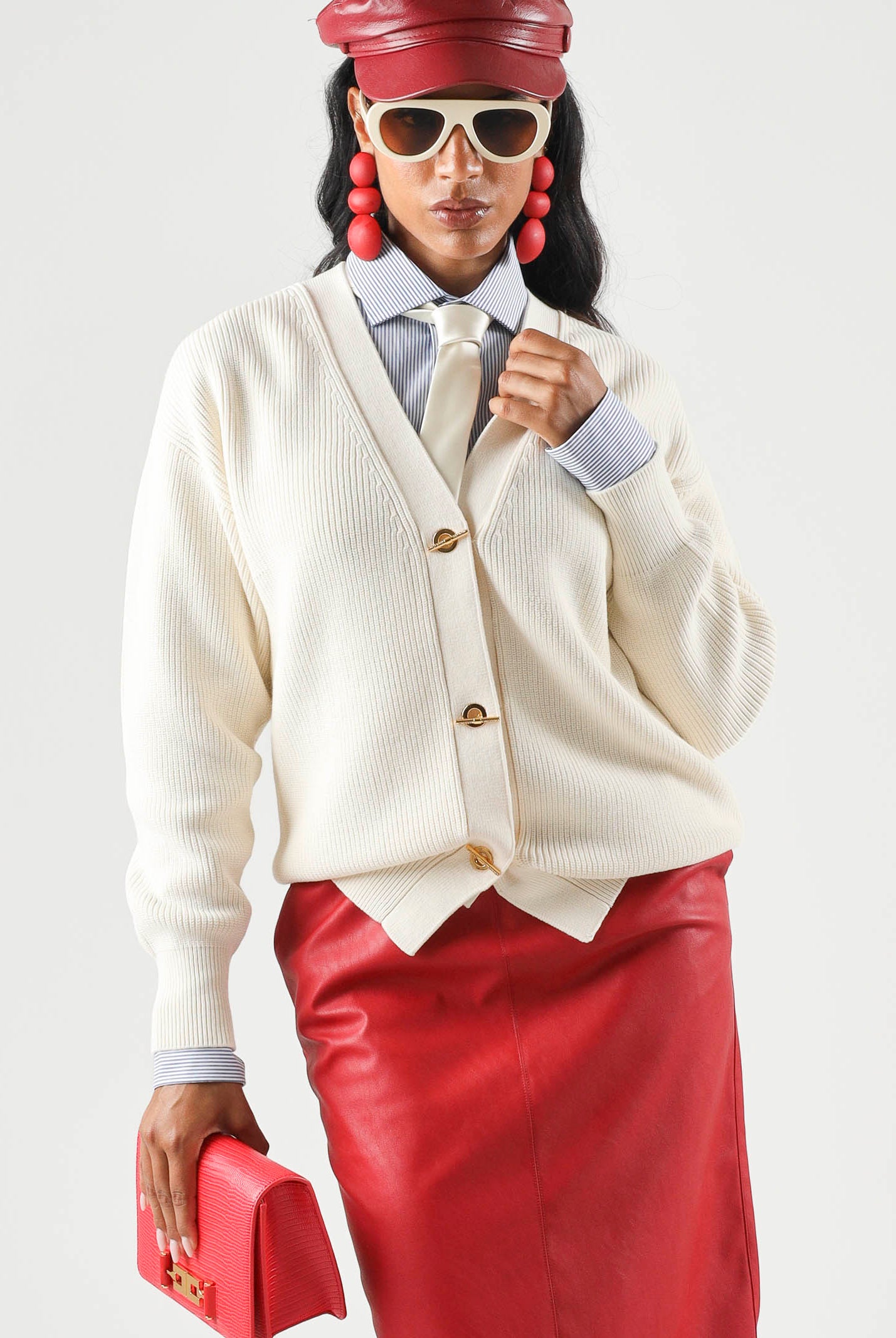 ELISABETTA FRANCHI Cardigan in maglia burro-bianco da donna con bottoni gioiello<BR/> MK01S66E2 193 ELISABETTA FRANCHI