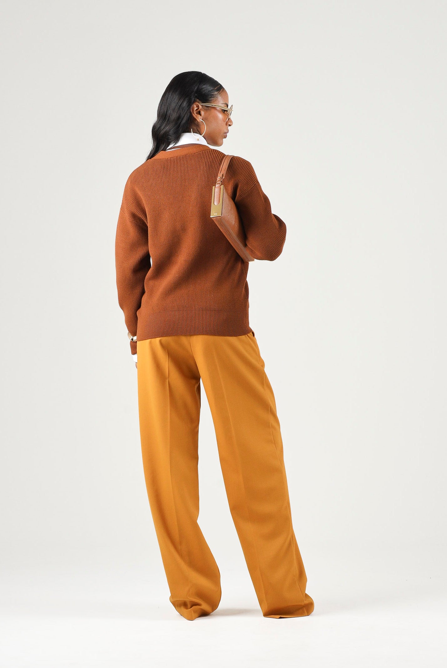ELISABETTA FRANCHI Cardigan in maglia sigaro marrone da donna con bottoni e chiusure gioiello MK01S66E2 FK3 ELISABETTA FRANCHI