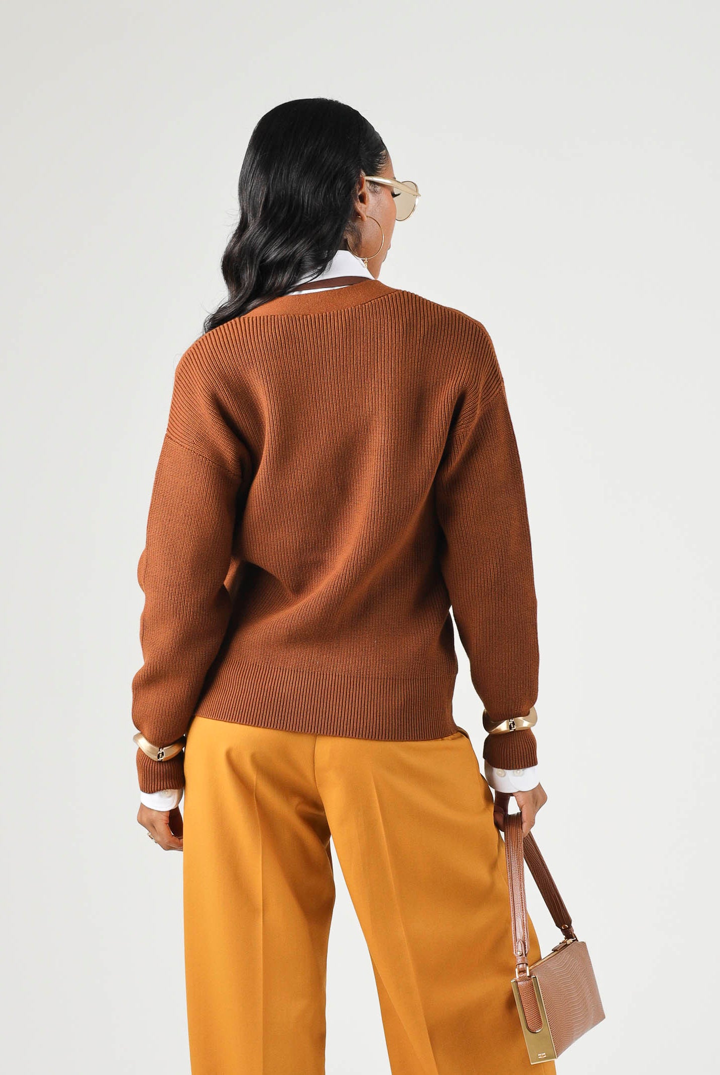 ELISABETTA FRANCHI Cardigan in maglia sigaro marrone da donna con bottoni e chiusure gioiello MK01S66E2 FK3 ELISABETTA FRANCHI