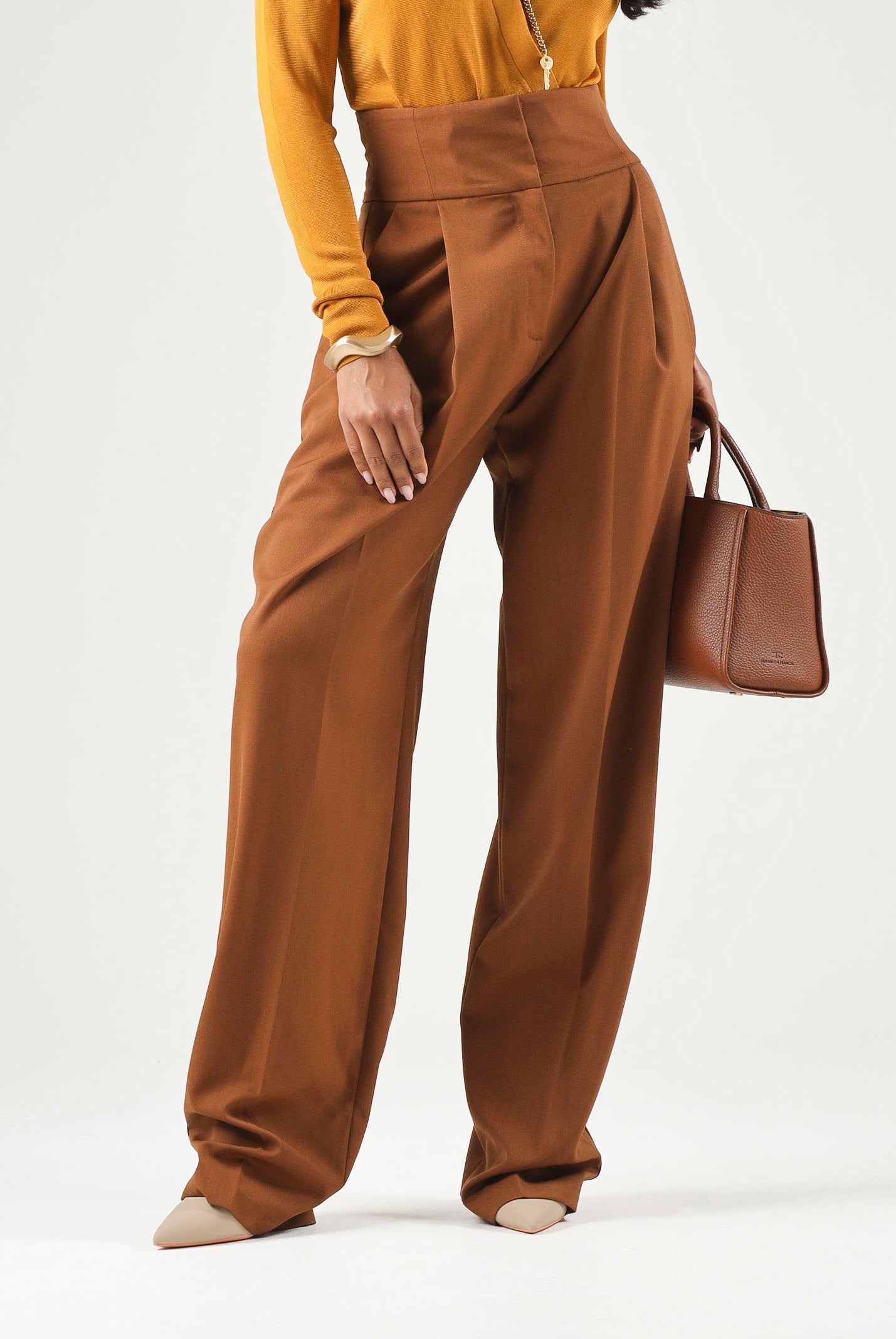 ELISABETTA FRANCHI Pantaloni a palazzo in GABARDINA sigaro marrone da donna con linea ampia e piega stirata frontale PA17966E2 FK3 ELISABETTA FRANCHI