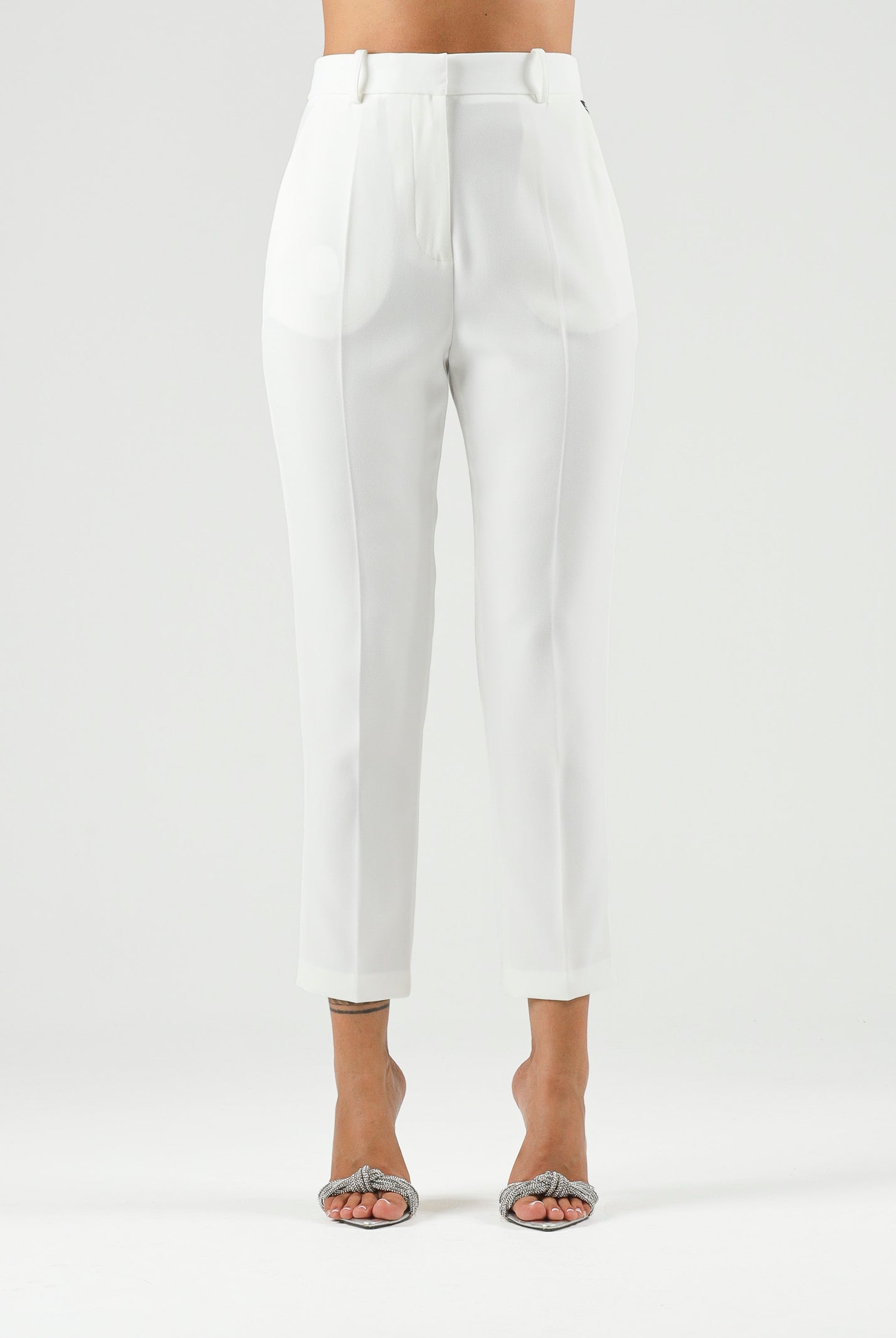 ELISABETTA FRANCHI Pantaloni in crêpe leggero Avorio - Bianco Donna. PA20966E2 360 ELISABETTA FRANCHI