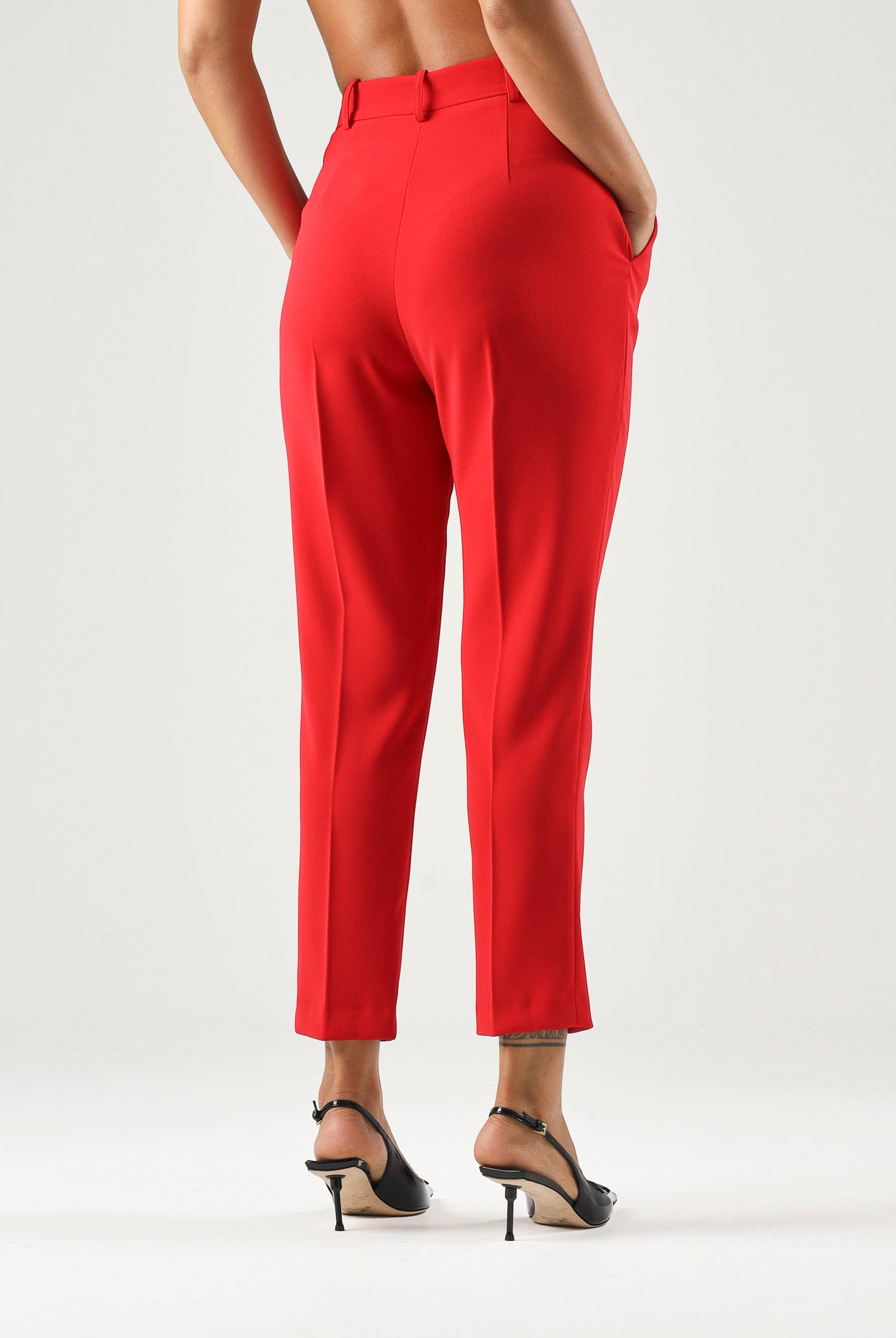 ELISABETTA FRANCHI Pantaloni in crêpe leggero Red Passion - Rosso Donna. PA20966E2 CG5 ELISABETTA FRANCHI