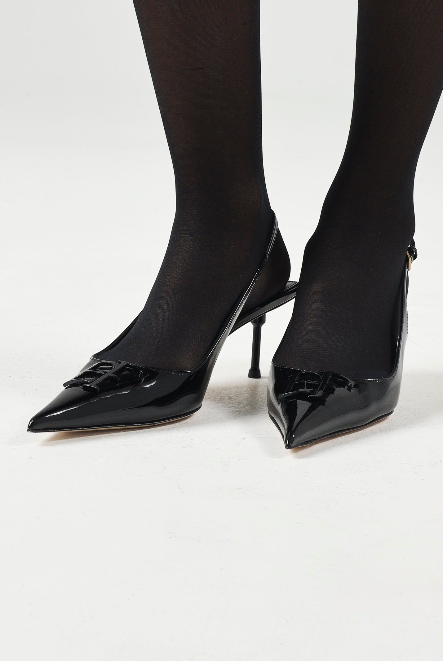 ELISABETTA FRANCHI Décolleté SLINGBACK in pelle nera da donna in tinta unita con dettaglio logo SA35L66E2 110 ELISABETTA FRANCHI