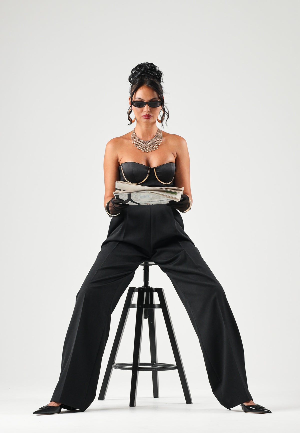 ELISABETTA FRANCHI Tuta in gabardina nera per donna con bustier a spalle scoperte e coppe gioiello TU07567E2 110 ELISABETTA FRANCHI
