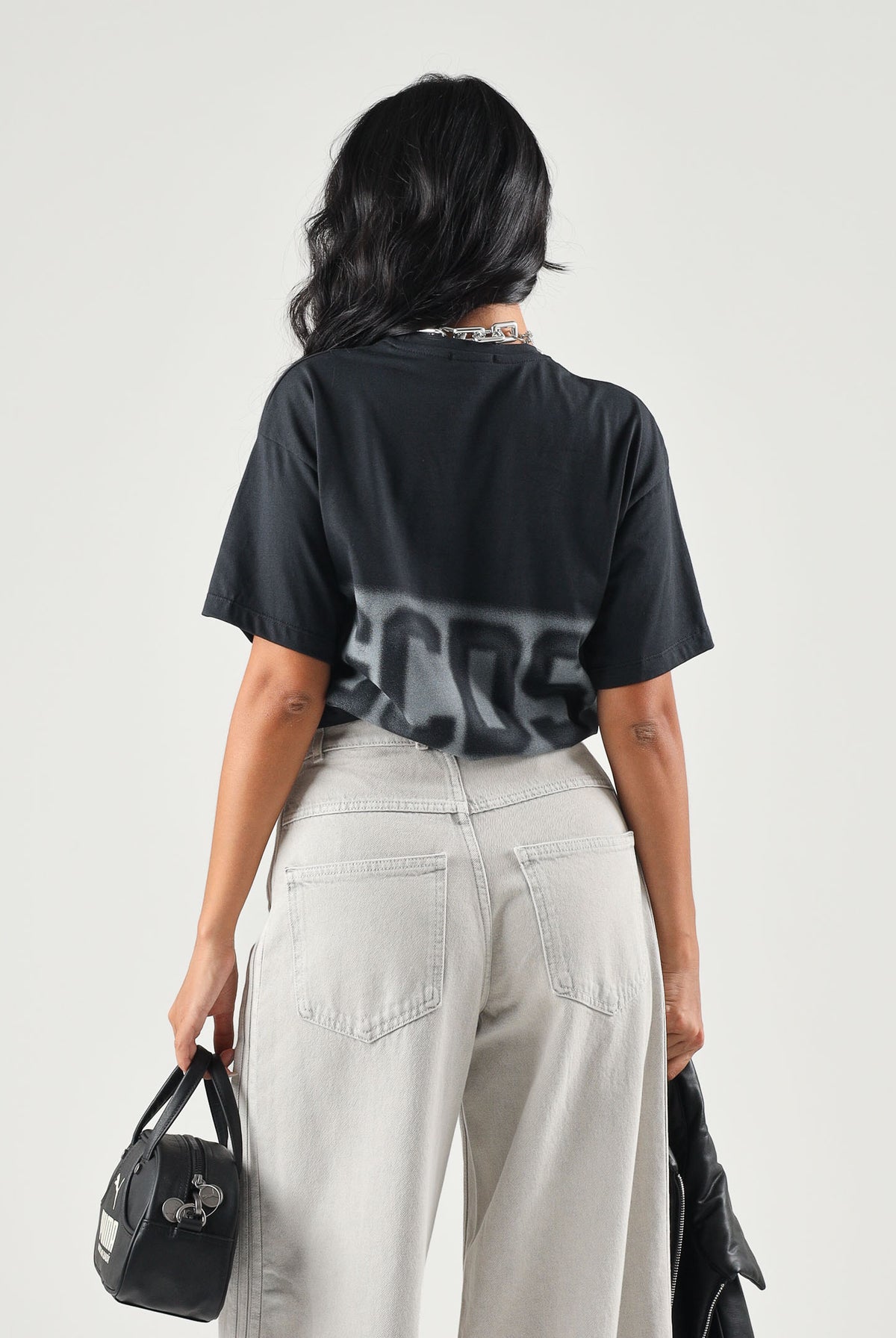 GCDS T-shirt manica corta nera per donna, ragazzi e bambini con logo frontale C2BJQC526J341 999A GCDS