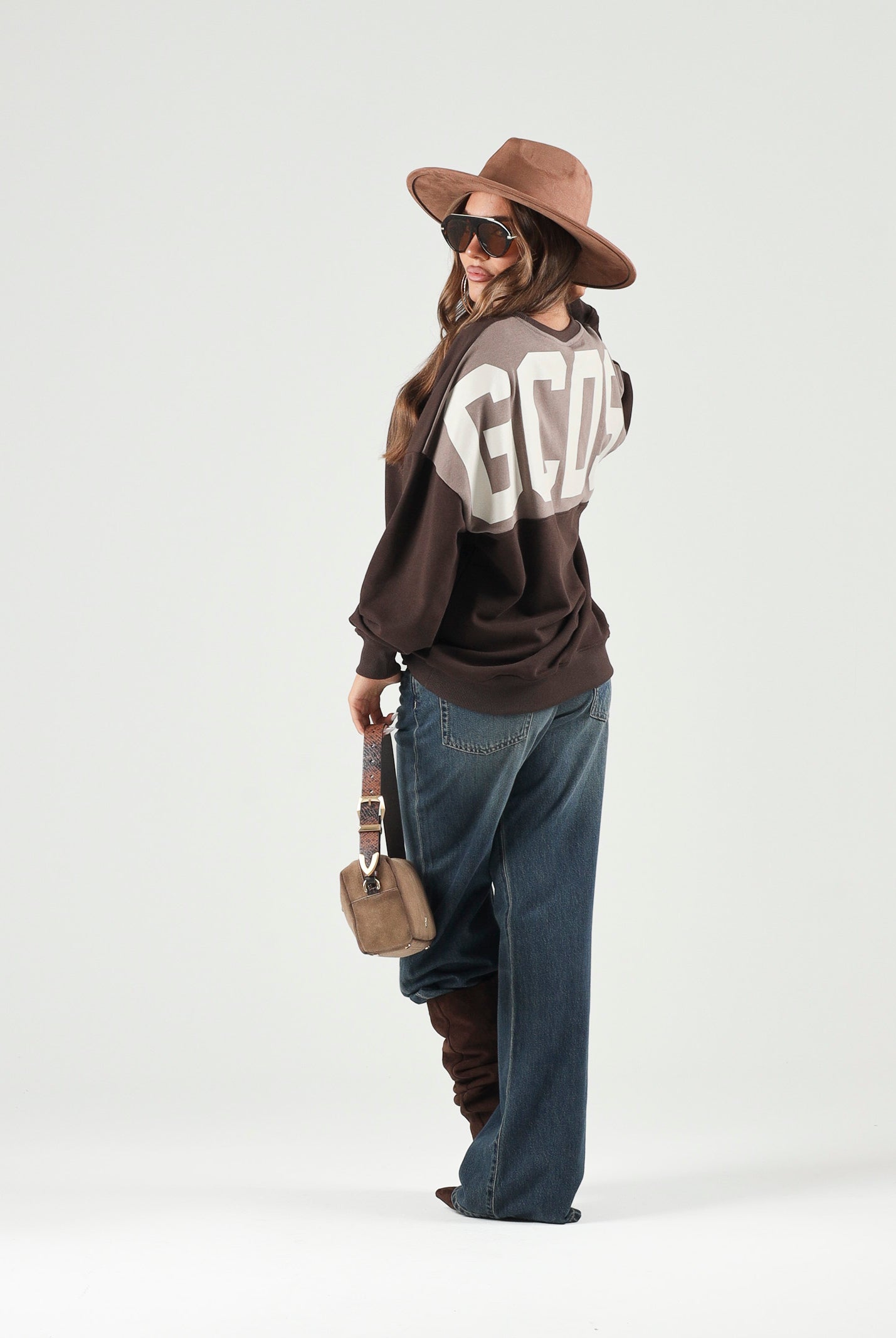 GCDS Felpa girocollo MINI LOGO SWEATSHIRT taupe-marrone per uomo e donna Z0MLQE215F245 393T GCDS