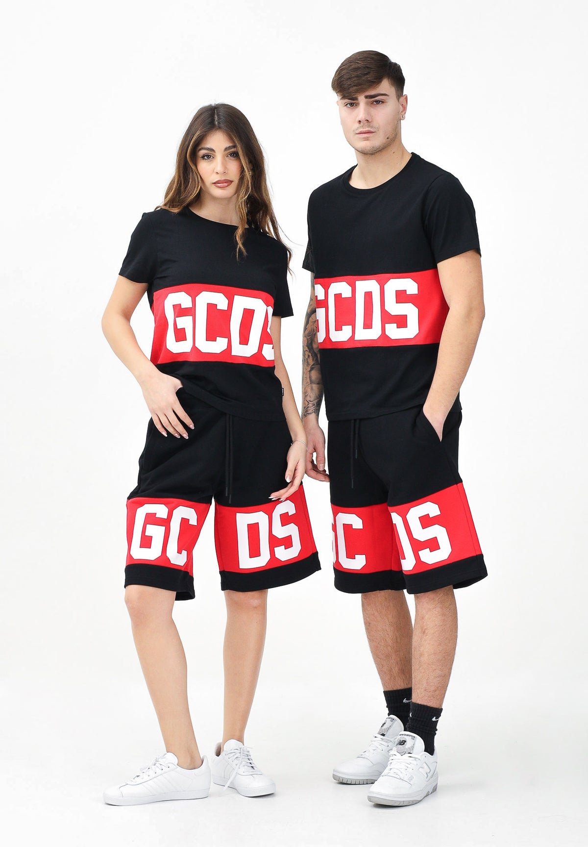 GCDS Shorts sportivo nero per uomo e donna con logo Z0MLQL228F004 999R GCDS