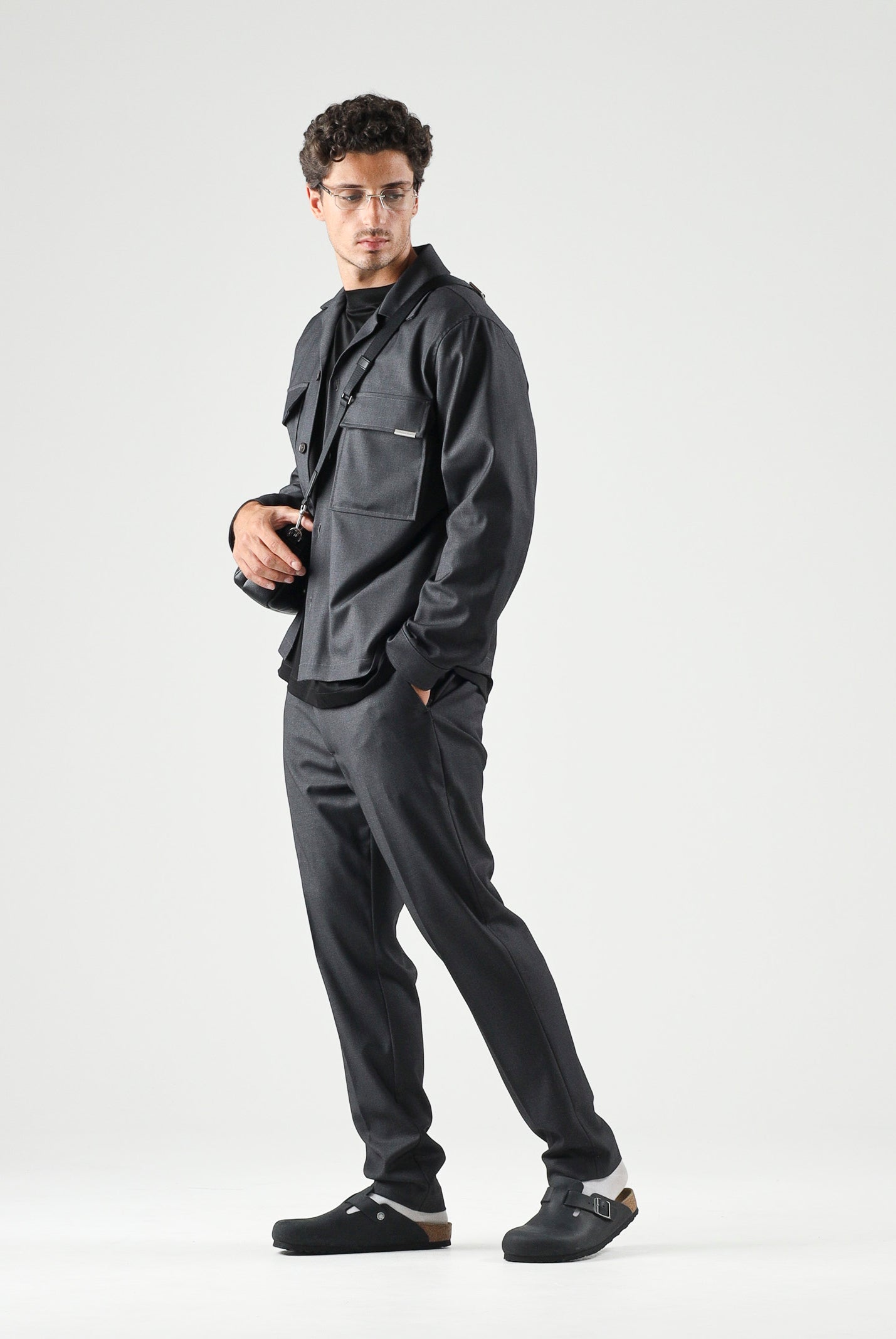 I'M BRIAN Camicia grigia da uomo con tasca frontale con cerniera. CA3825 008 I'M BRIAN