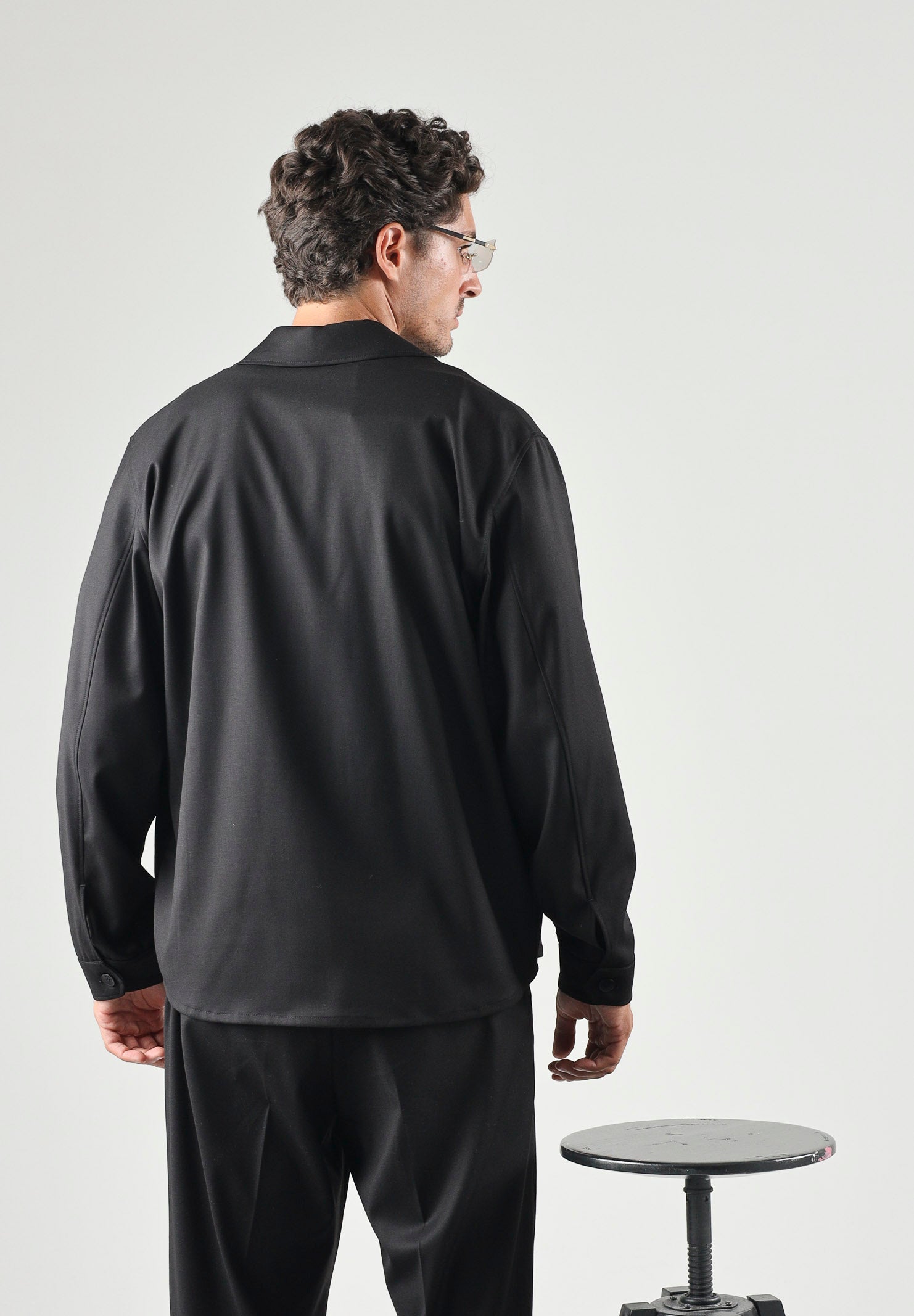 I'M BRIAN Camicia nera da uomo con taschino laterale CA3827 009 I'M BRIAN