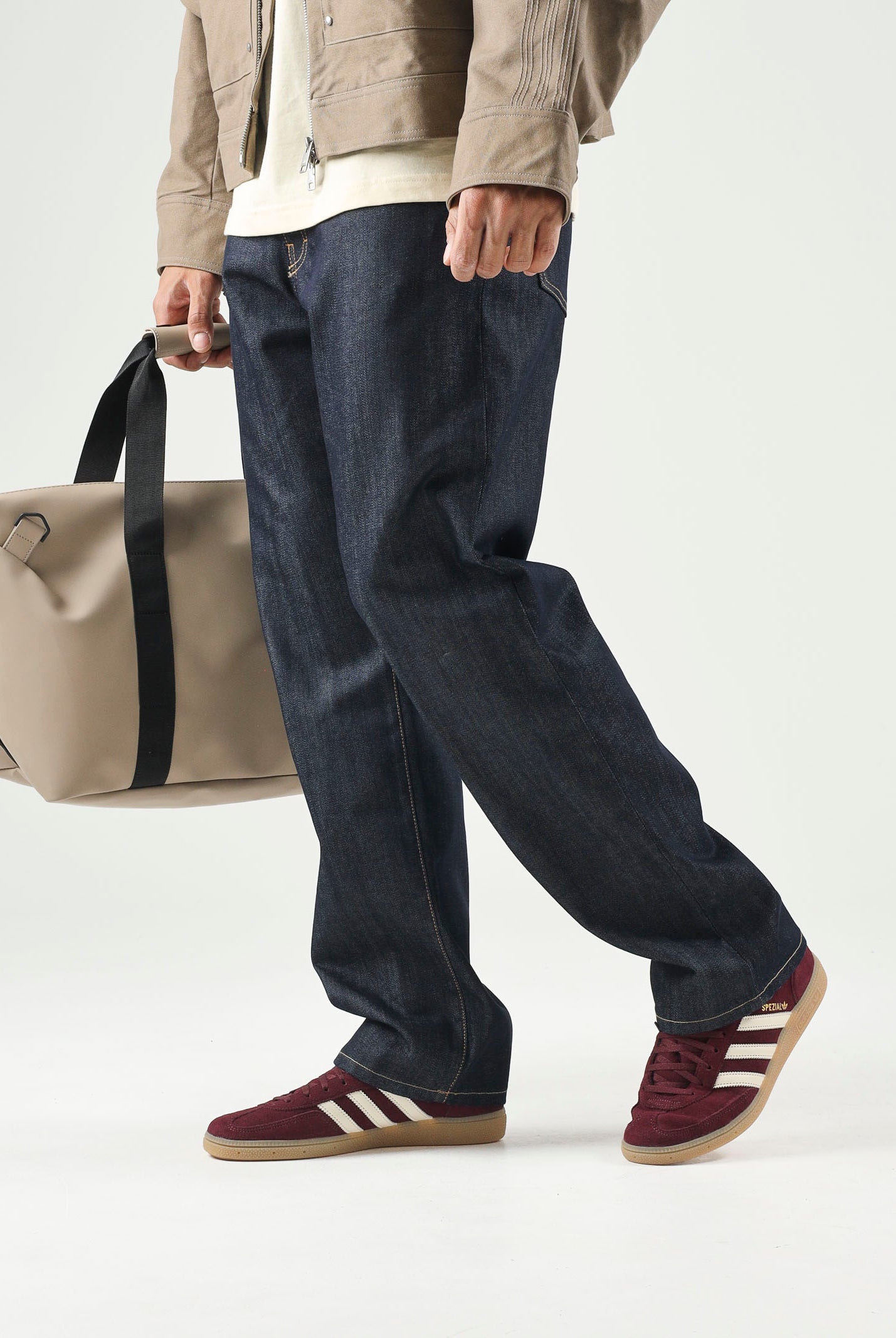 I'M BRIAN Jeans gamba dritta nero da uomo con classica costruzione cinque tasche. ERIKL2526 LAV2526 I'M BRIAN