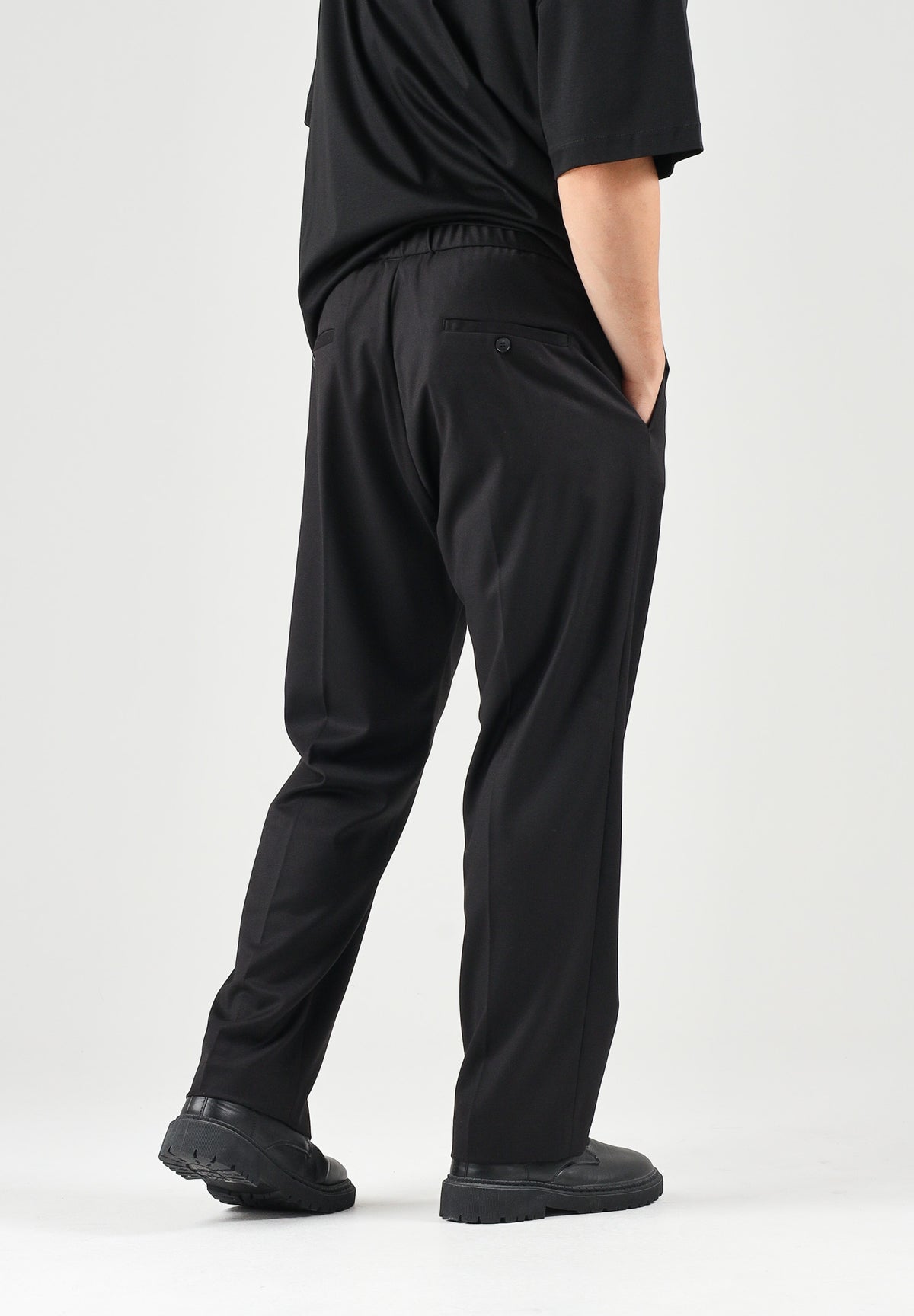 I'M BRIAN Pantaloni neri per uomo con vita elasticizzata e coulisse. PA3889 009 I'M BRIAN