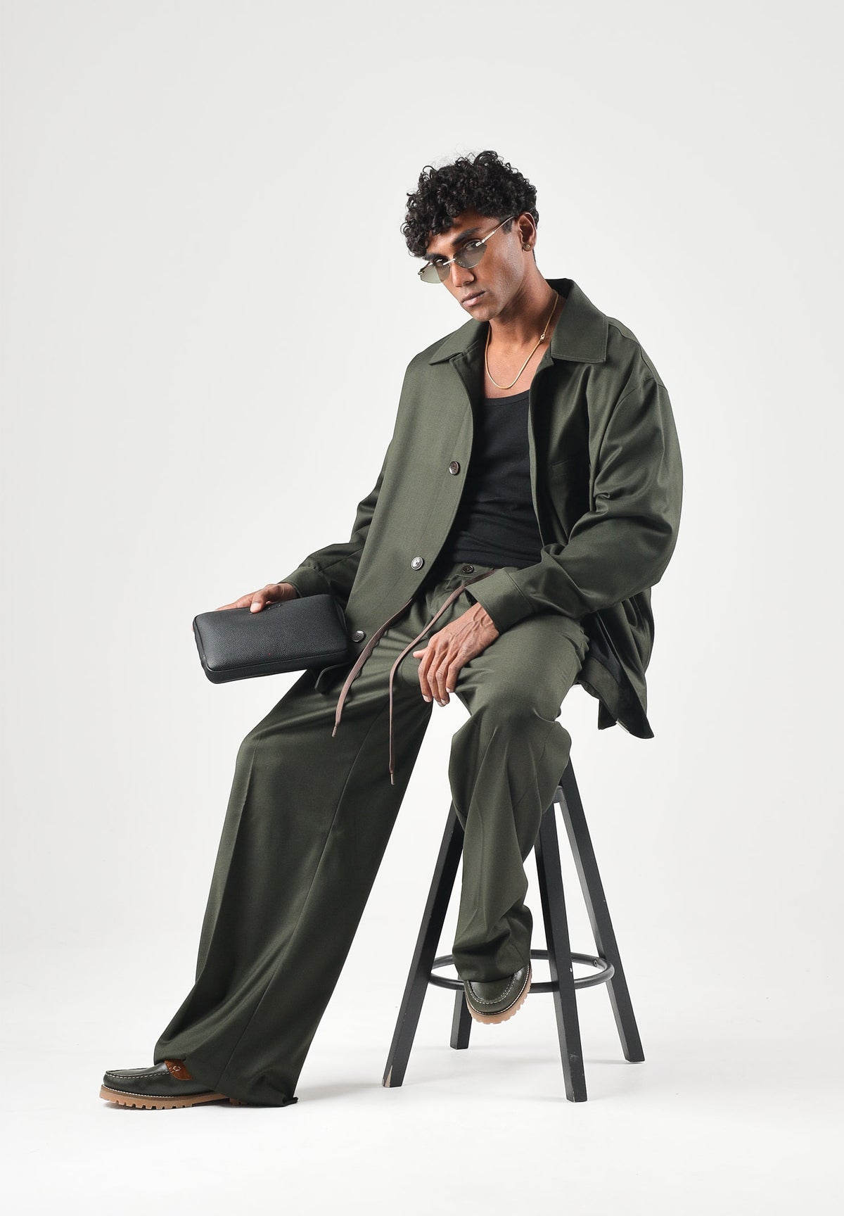 I'M BRIAN Pantaloni con pinces e coulisse verde militare scuro da uomo PA3891 013 I'M BRIAN