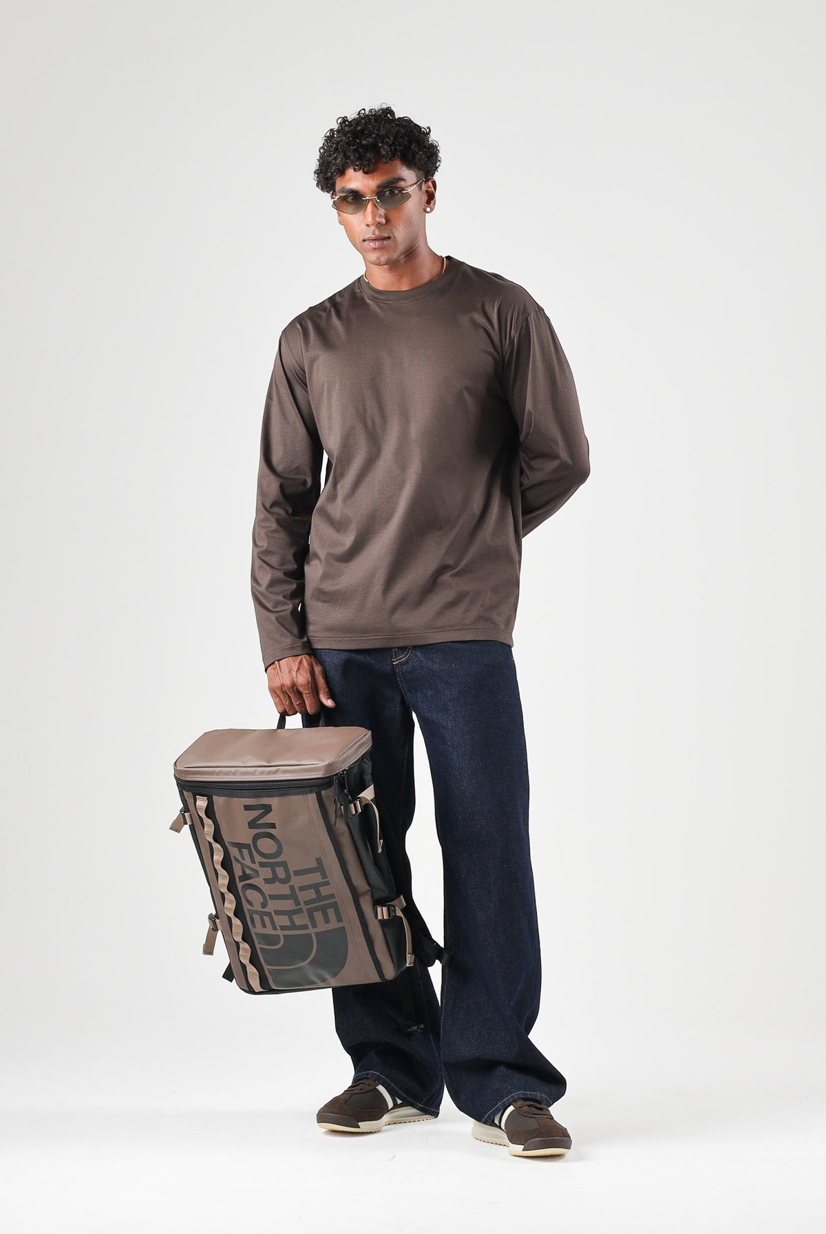 I'M BRIAN T-shirt manica lunga moro per uomo con design essenziale e vestibilità comoda. TS3932 020 I'M BRIAN