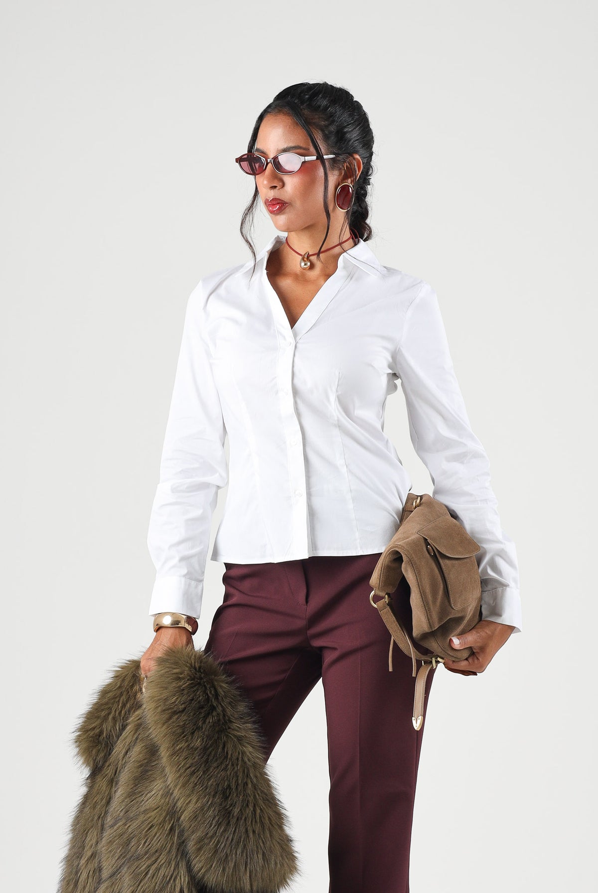 JDY camicia a manica lunga MIO bianca da donna con colletto classico e linea sagomata. 15370452 WH JDY