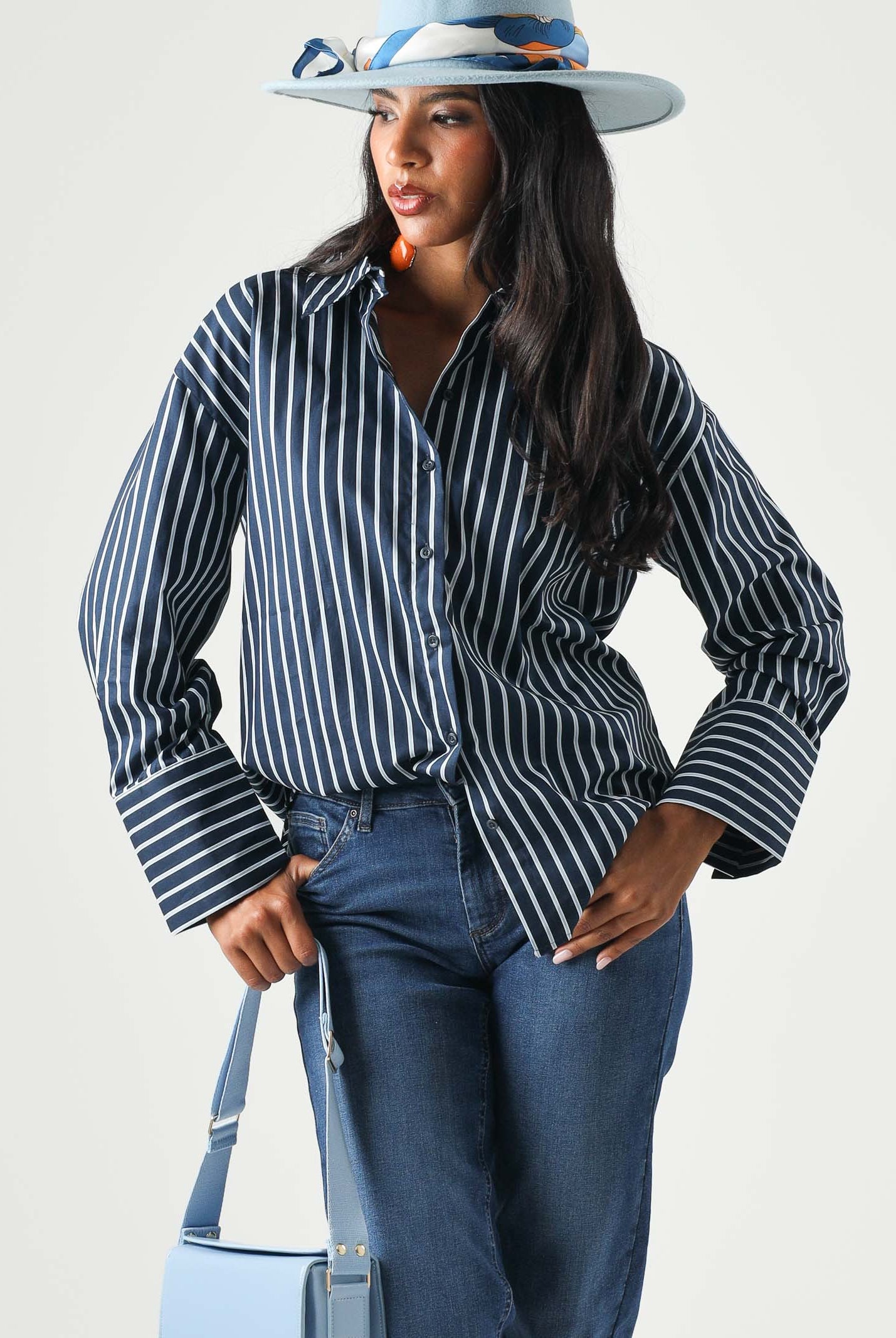 JDY Camicia JDYSERENA Navy Blazer SOFT blu da donna con fantasia a righe verticali multicolore. 15380444 NABL JDY