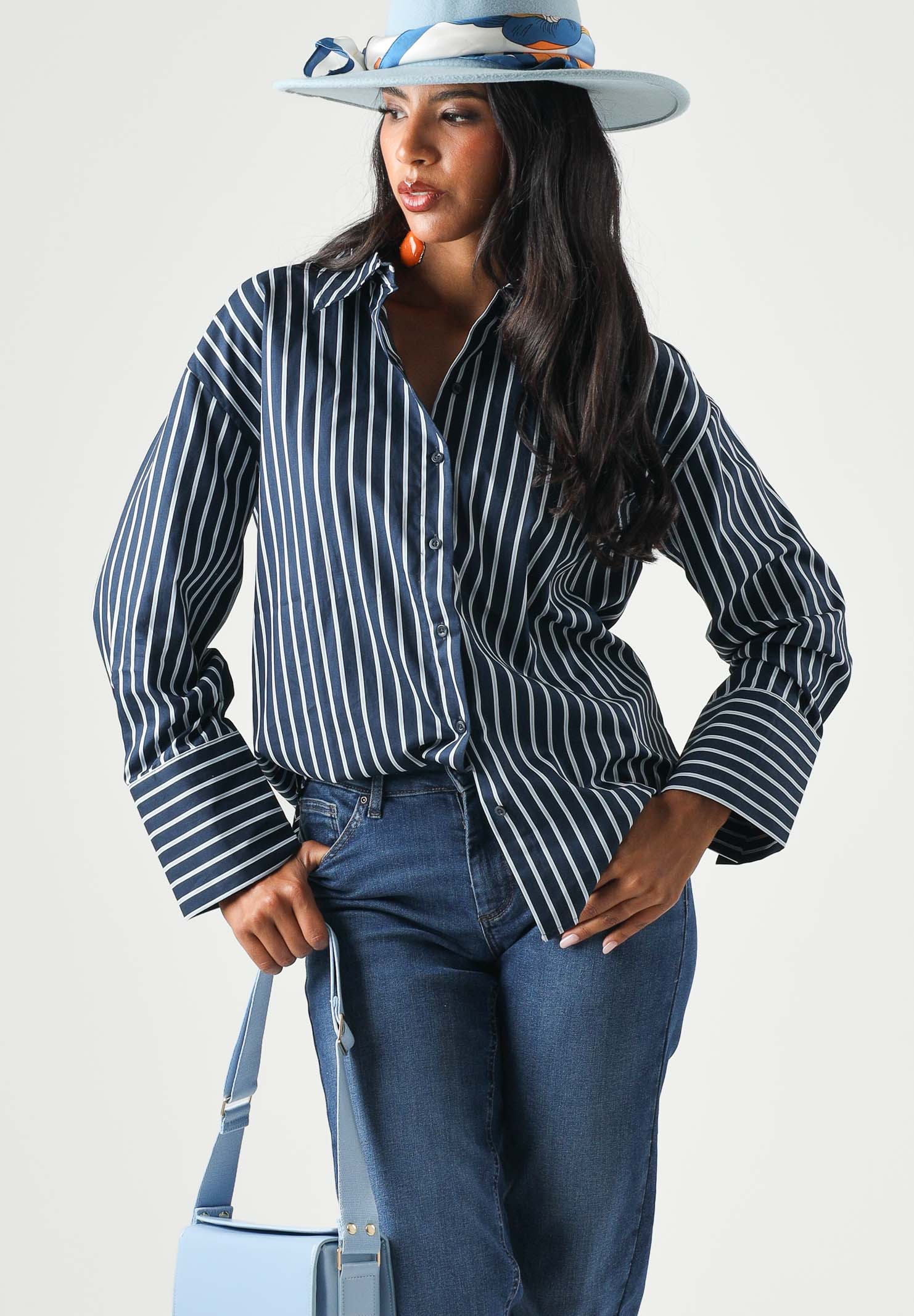 JDY Camicia JDYSERENA Navy Blazer SOFT blu da donna con fantasia a righe verticali multicolore. 15380444 NABL JDY