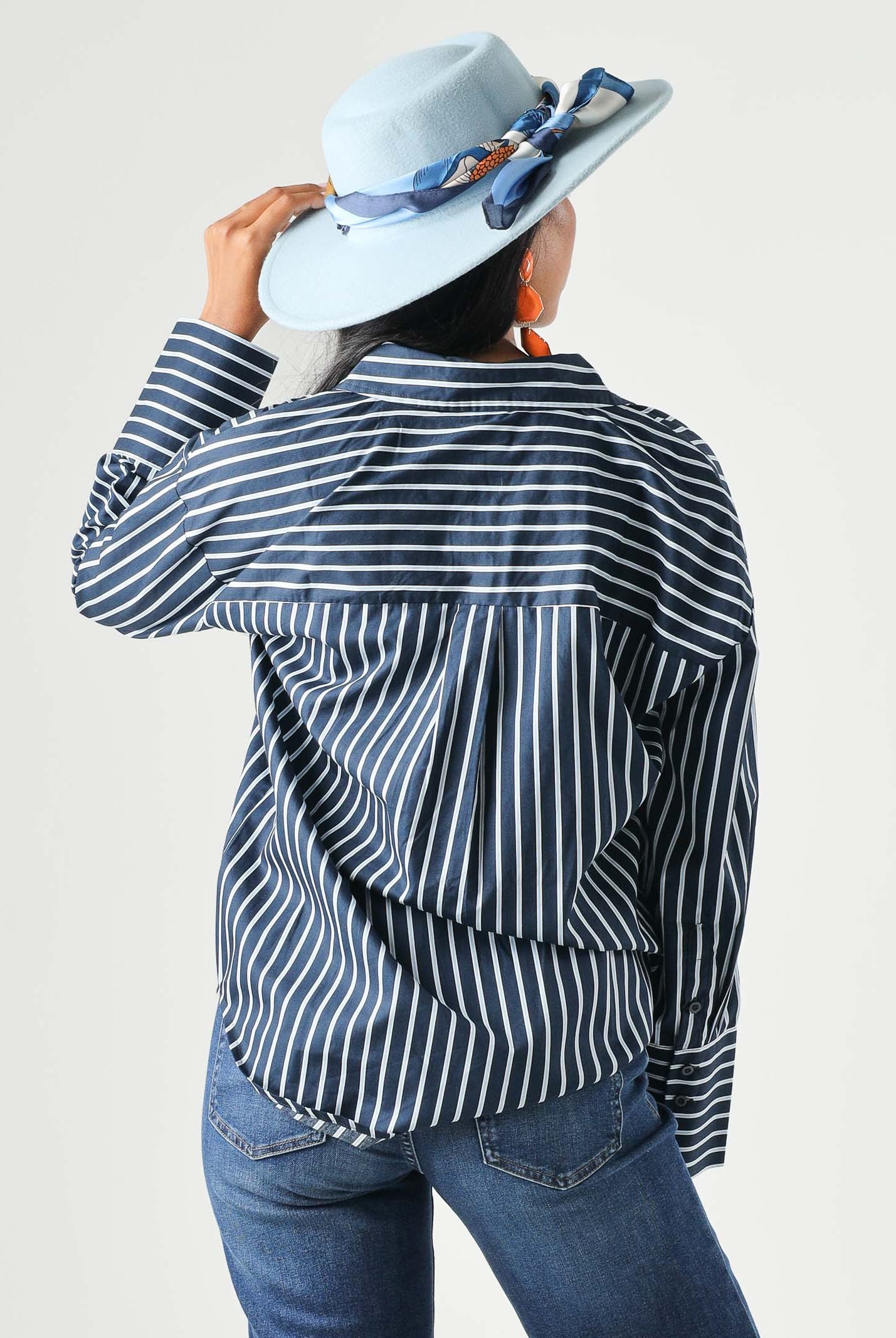 JDY Camicia JDYSERENA Navy Blazer SOFT blu da donna con fantasia a righe verticali multicolore. 15380444 NABL JDY
