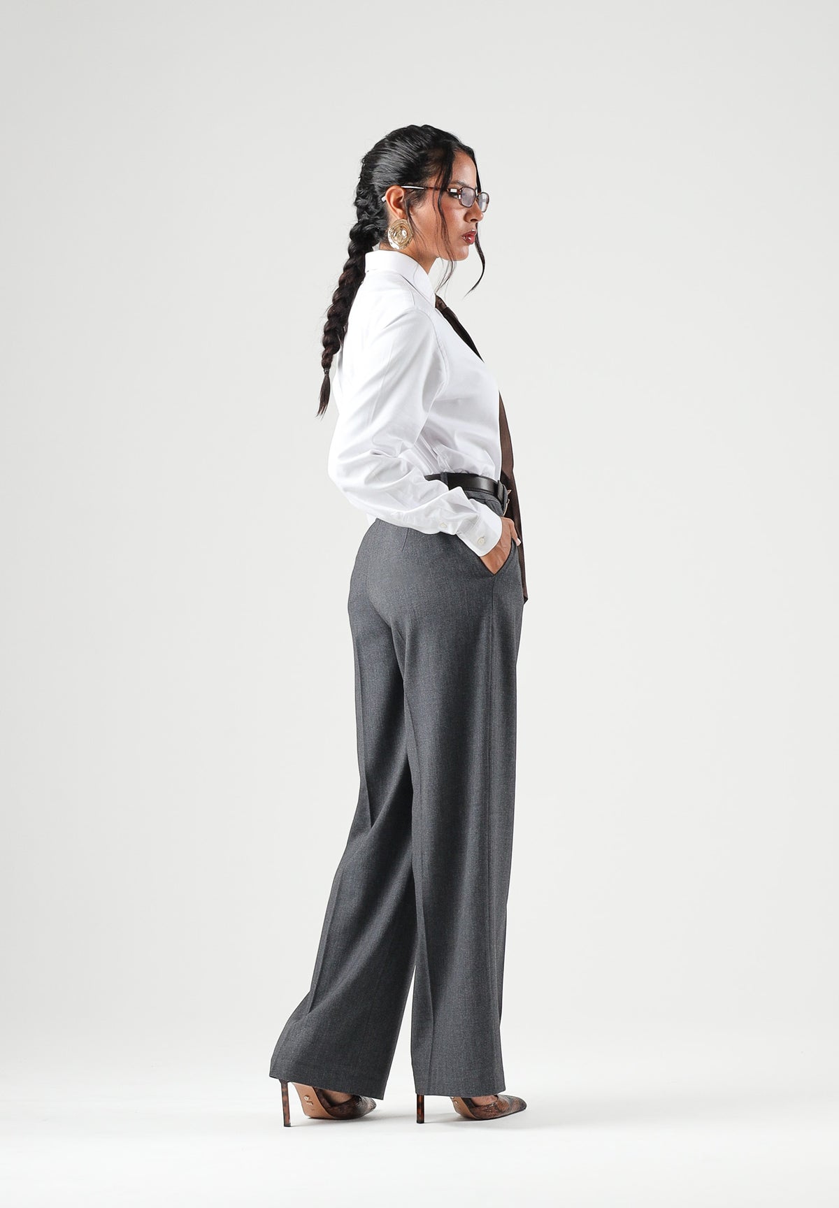 JDY Pantaloni JDYVALERIE grigi per donna con vita alta e gamba ampia 15380493 DAGR JDY