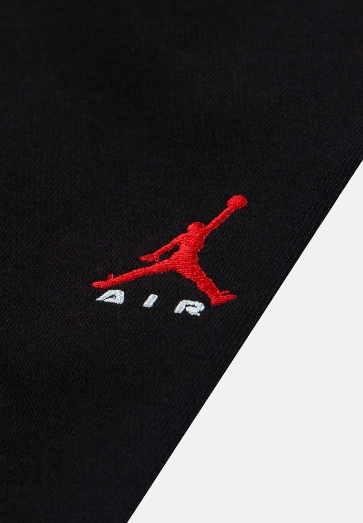 JORDAN Pantaloni BROOKLYN Black neri per bambino e bambina, con logo Jumpman rosso, vita elasticizzata e gamba comoda.<BR/> 95G056 023 JORDAN