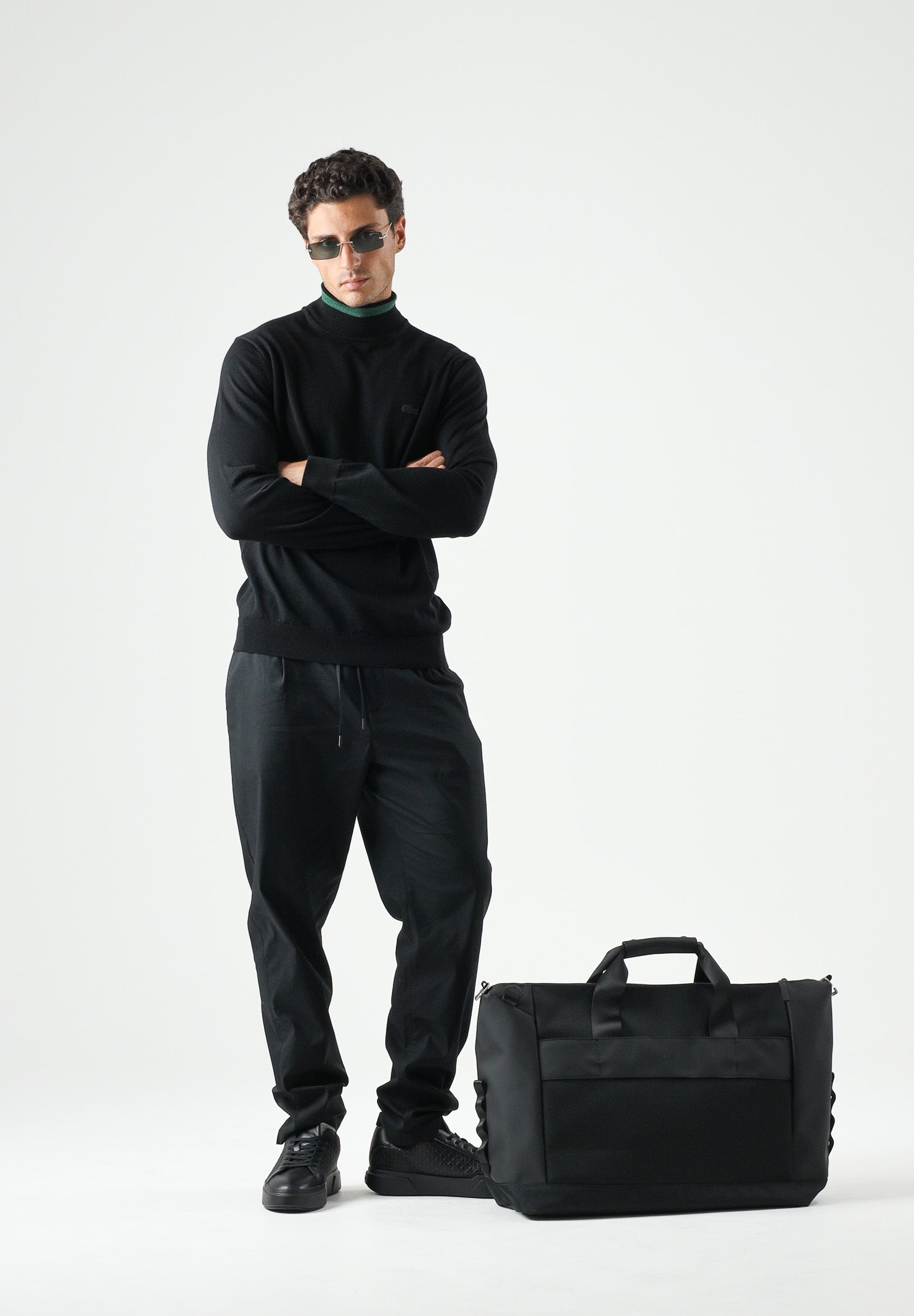LACOSTE Maglia dolcevita in lana merino nero da uomo con iconico logo coccodrilo AH1959 031 LACOSTE