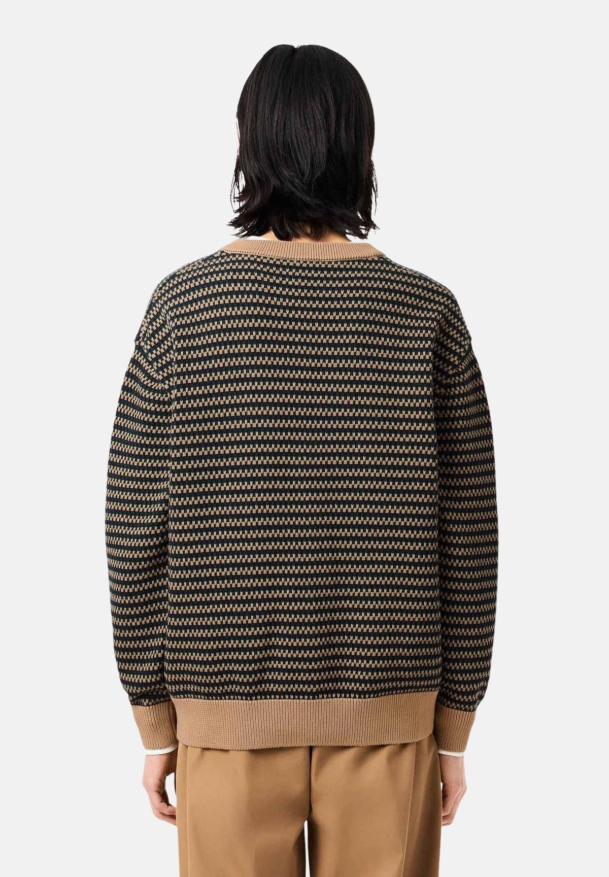 LACOSTE Cardigan a righe marrone cammello e nero da uomo, con scollo a V, bottoni frontali, maniche lunghe e finiture a costine. AH8567 XEI LACOSTE