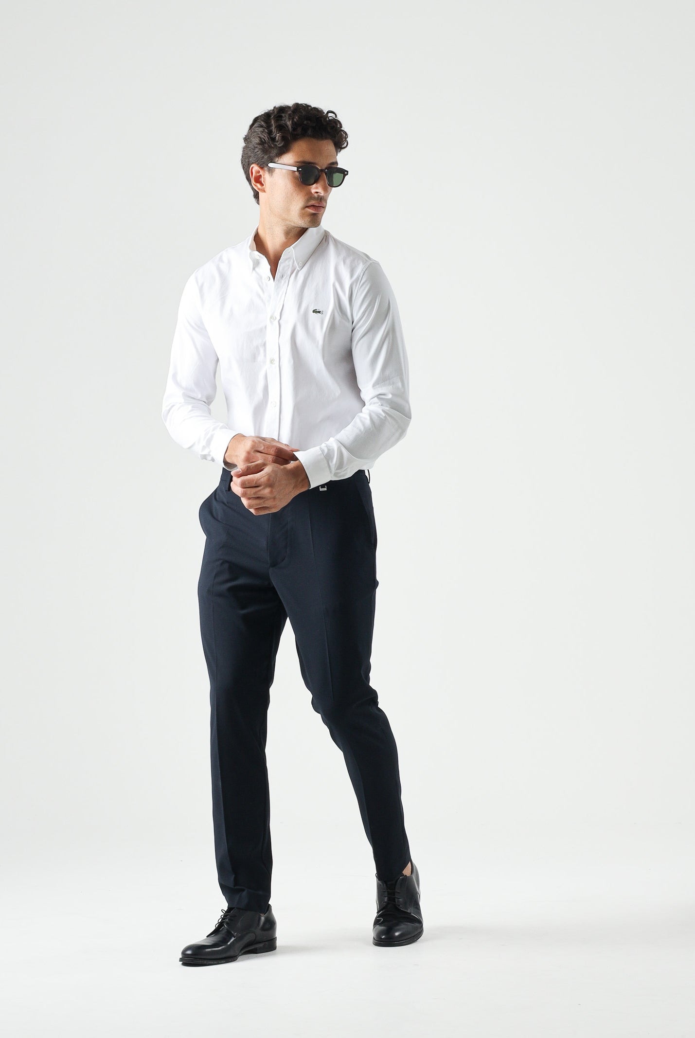 LACOSTE Camicia a manica lunga bianca da uomo con patch logo CH2933 001. LACOSTE