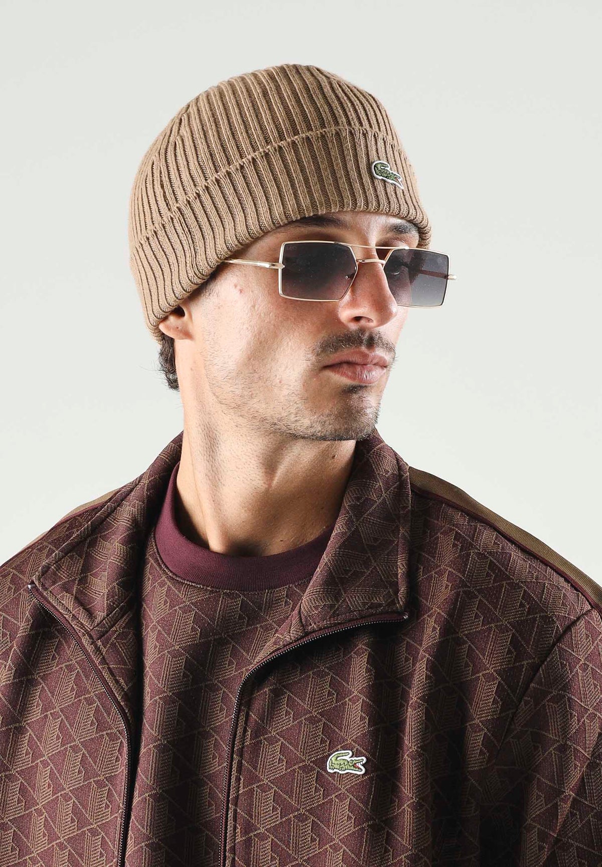 LACOSTE Berretto in lana biscotto-marrone per uomo e donna con logo iconico laterale RB0001 SIX LACOSTE
