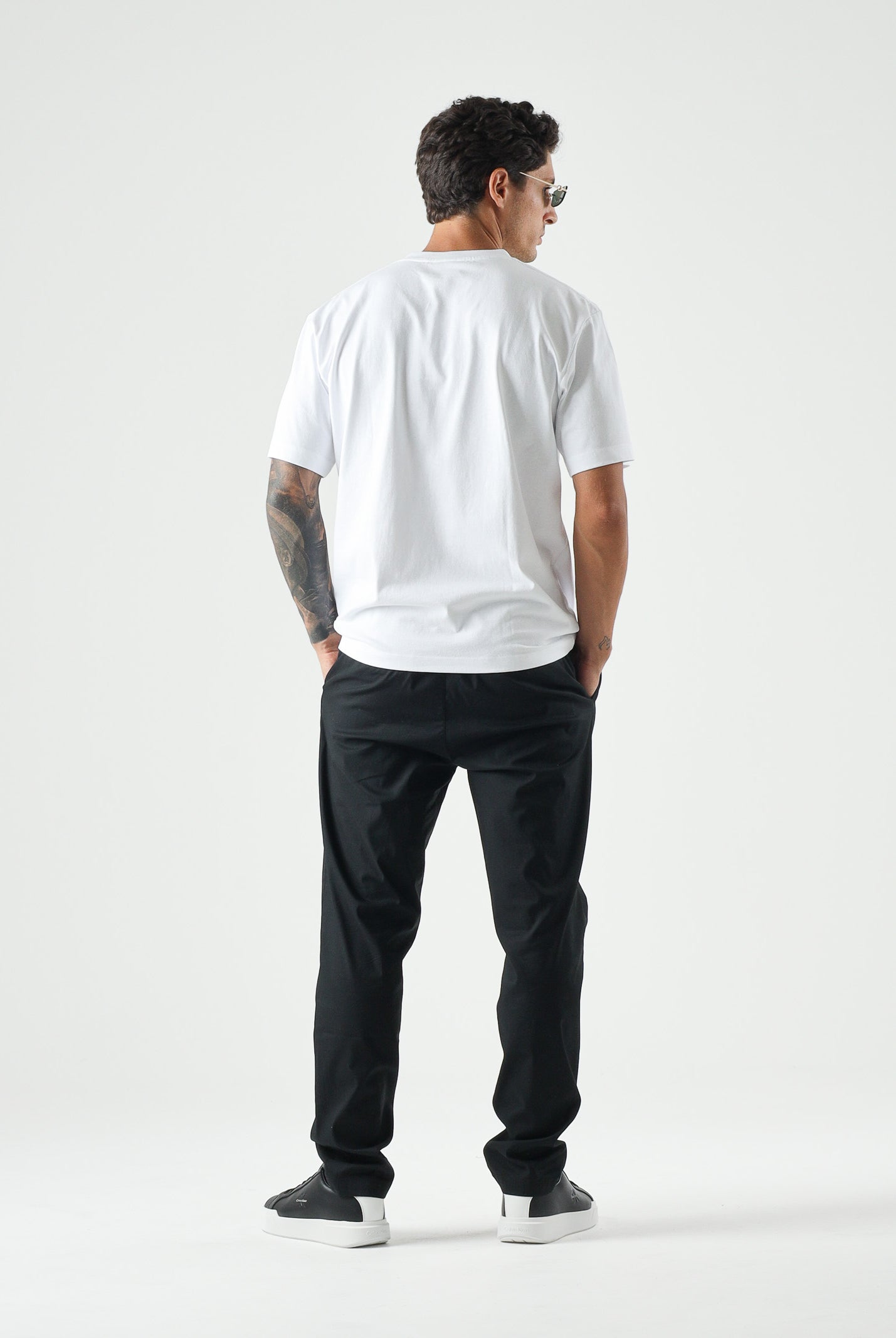 LACOSTE T-shirt manica corta bianca per uomo e donna con iconico coccodrillo ricamato sul petto. TH0876 001 LACOSTE