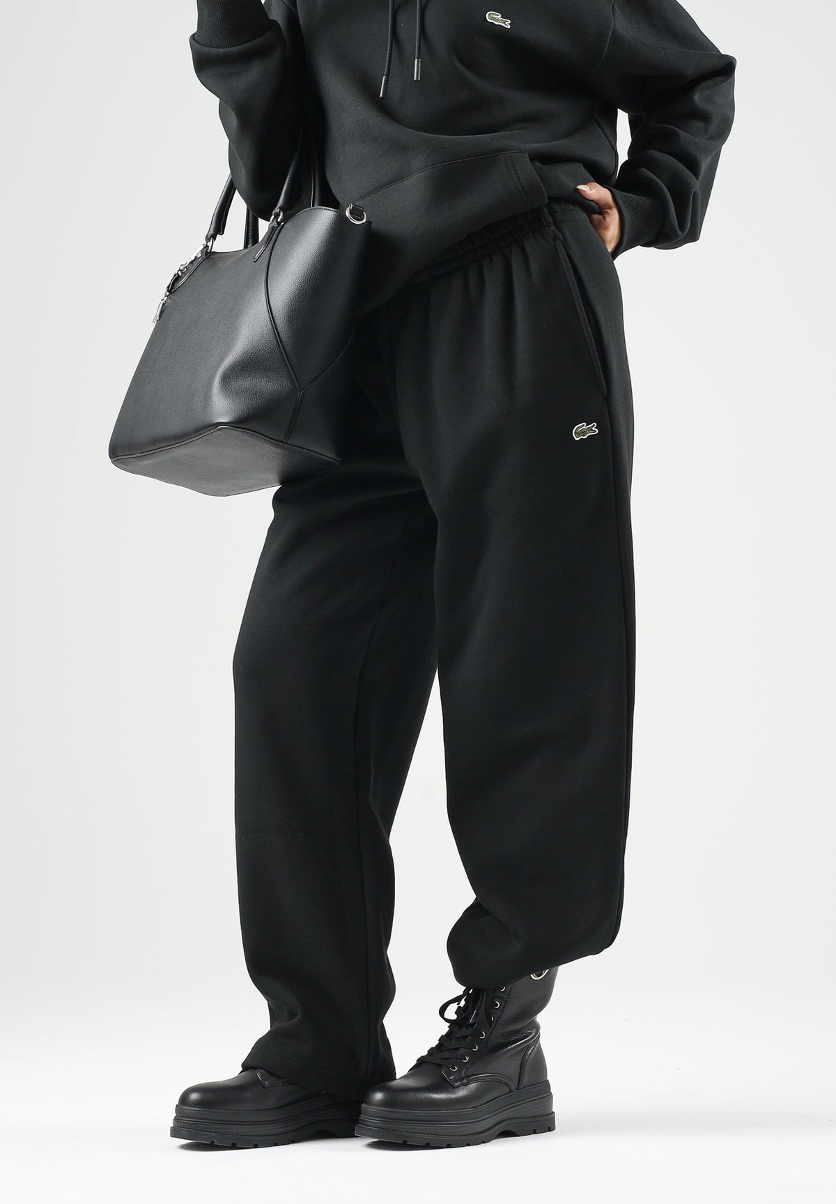 LACOSTE Pantaloni sportivi neri da uomo e donna con coccodrillo ricamato. XH8867 031 LACOSTE